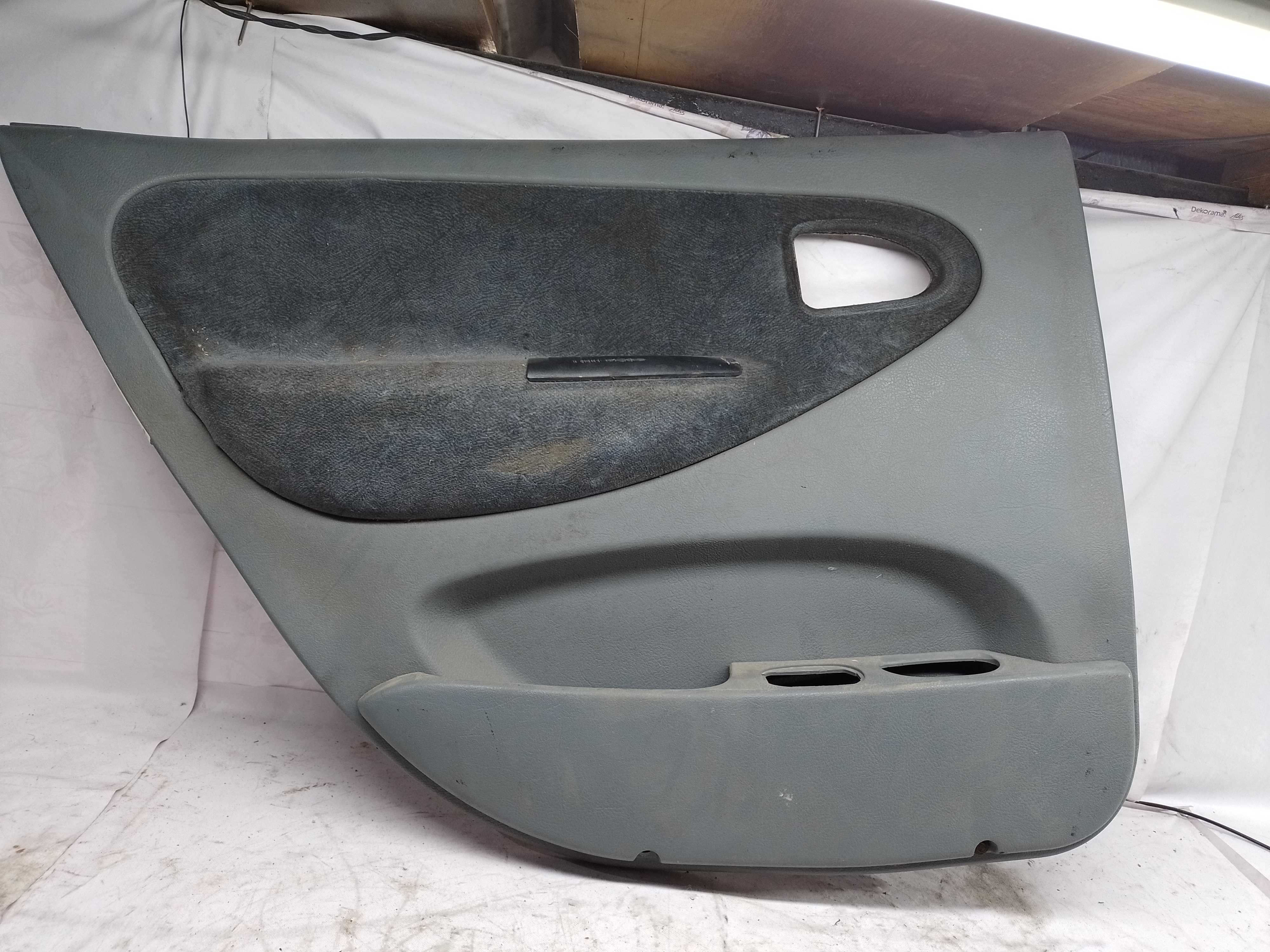 Forro De Porta Traseiro Esquerdo Renault Scenic 1