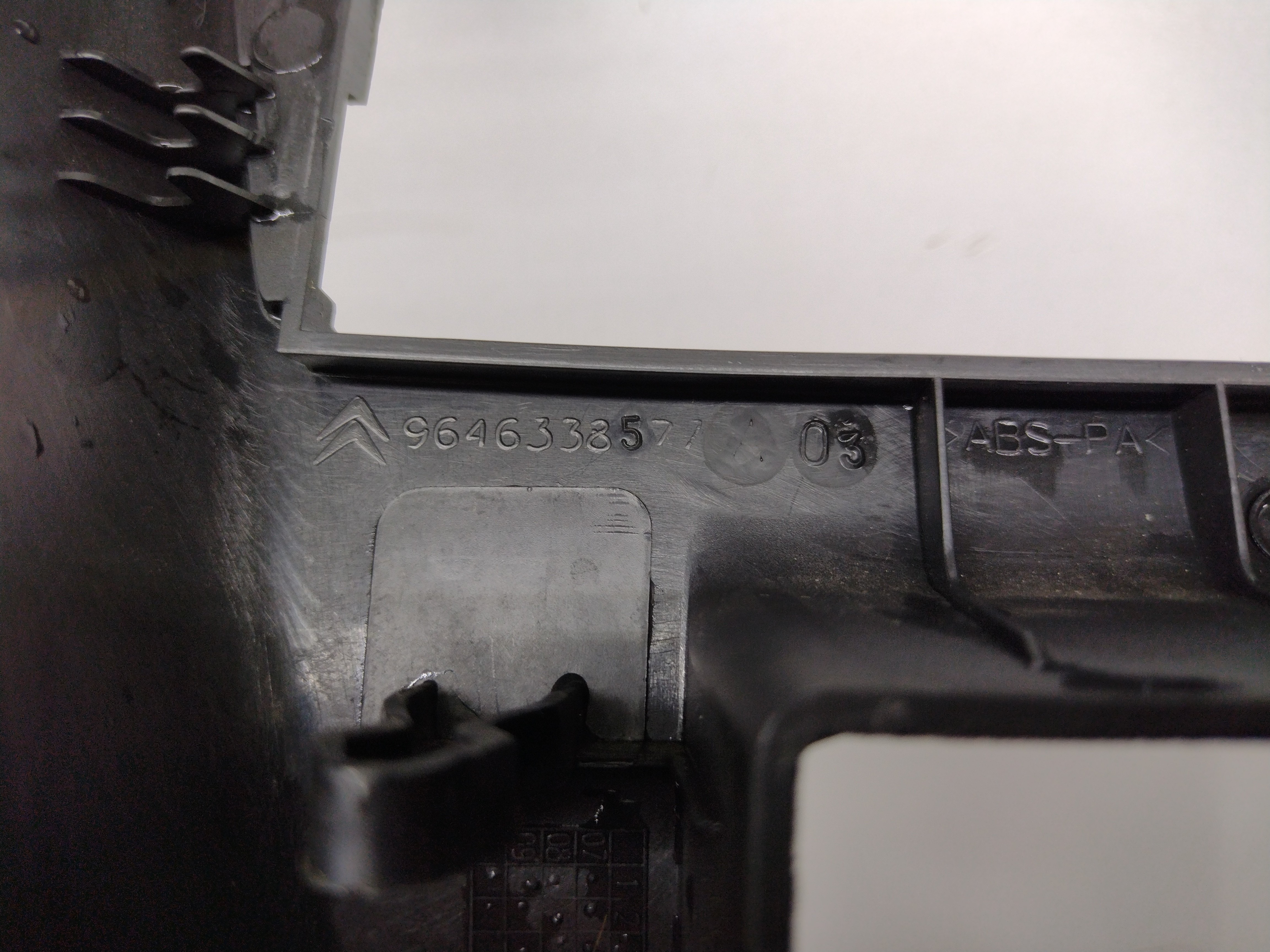 moldura console central citroen c4 2011 4