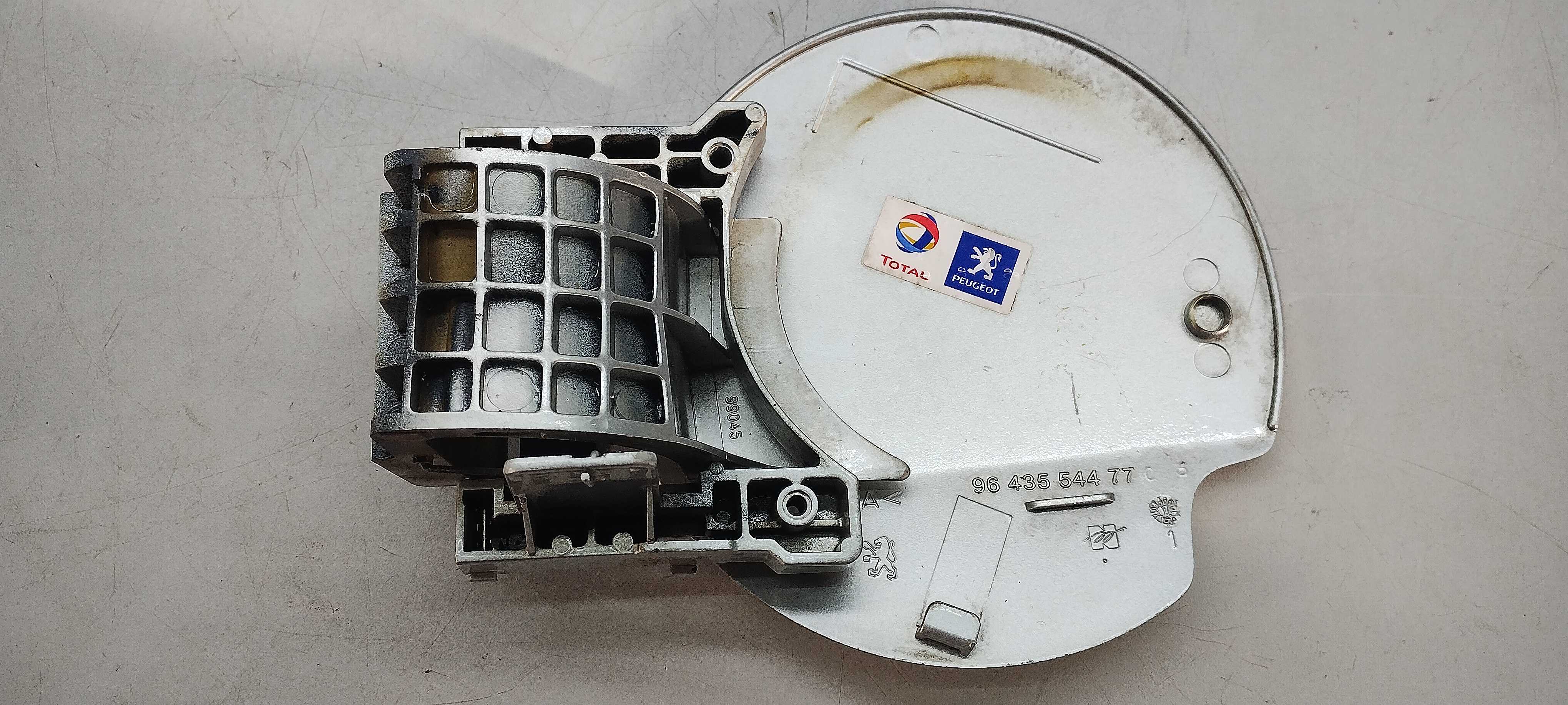 Portinhola Tampa Tanque Combustível Peugeot 307 2008 Prata 2
