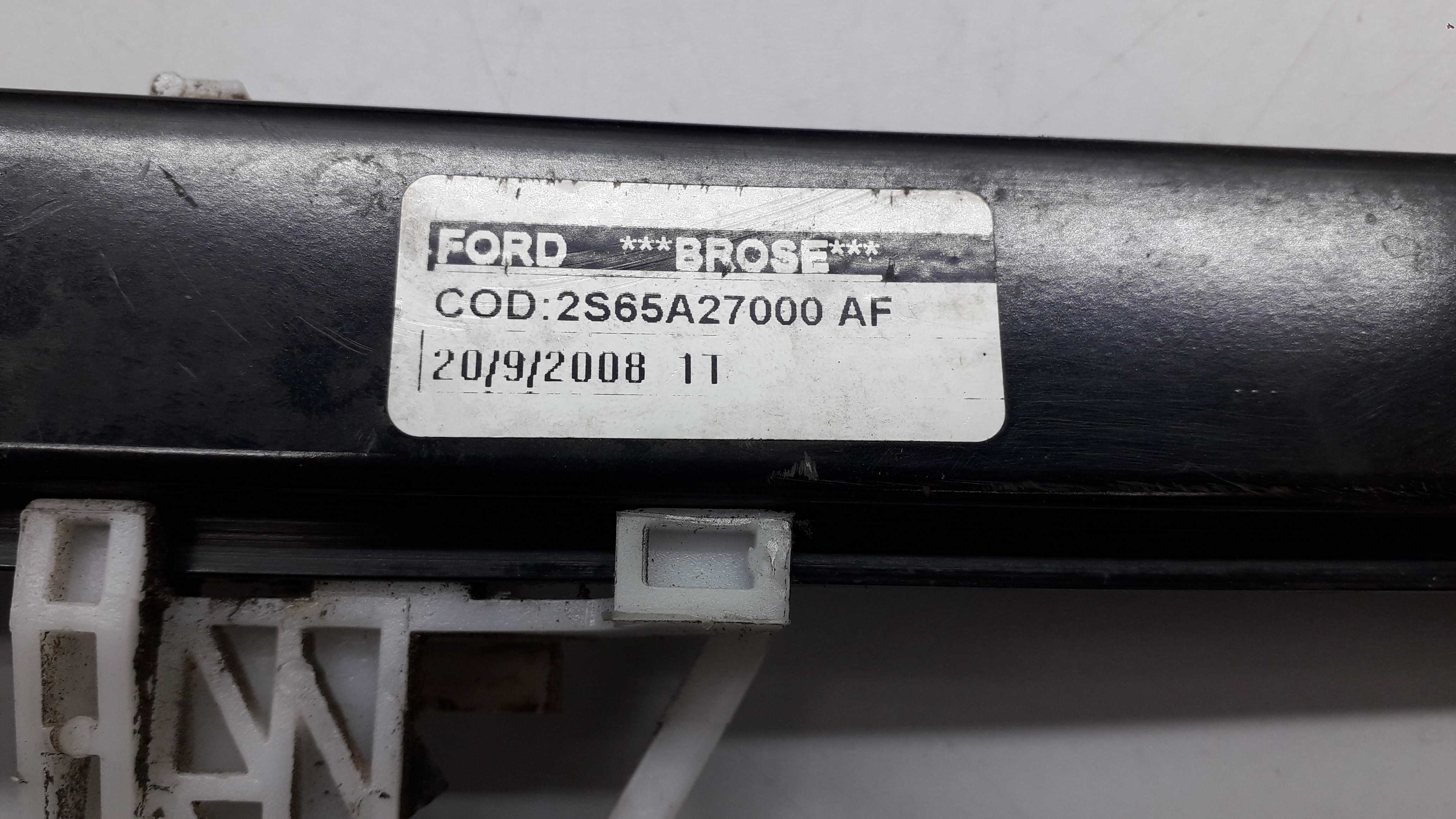Máquina De Vidro Traseira Direita Ford Fiesta 98 5