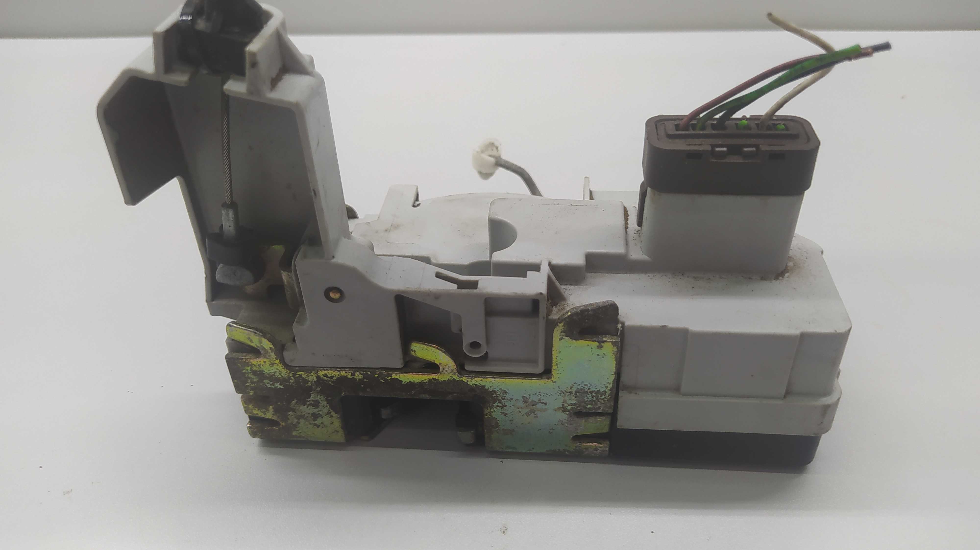 Fechadura Dianteira Direita Peugeot 307 2008 2