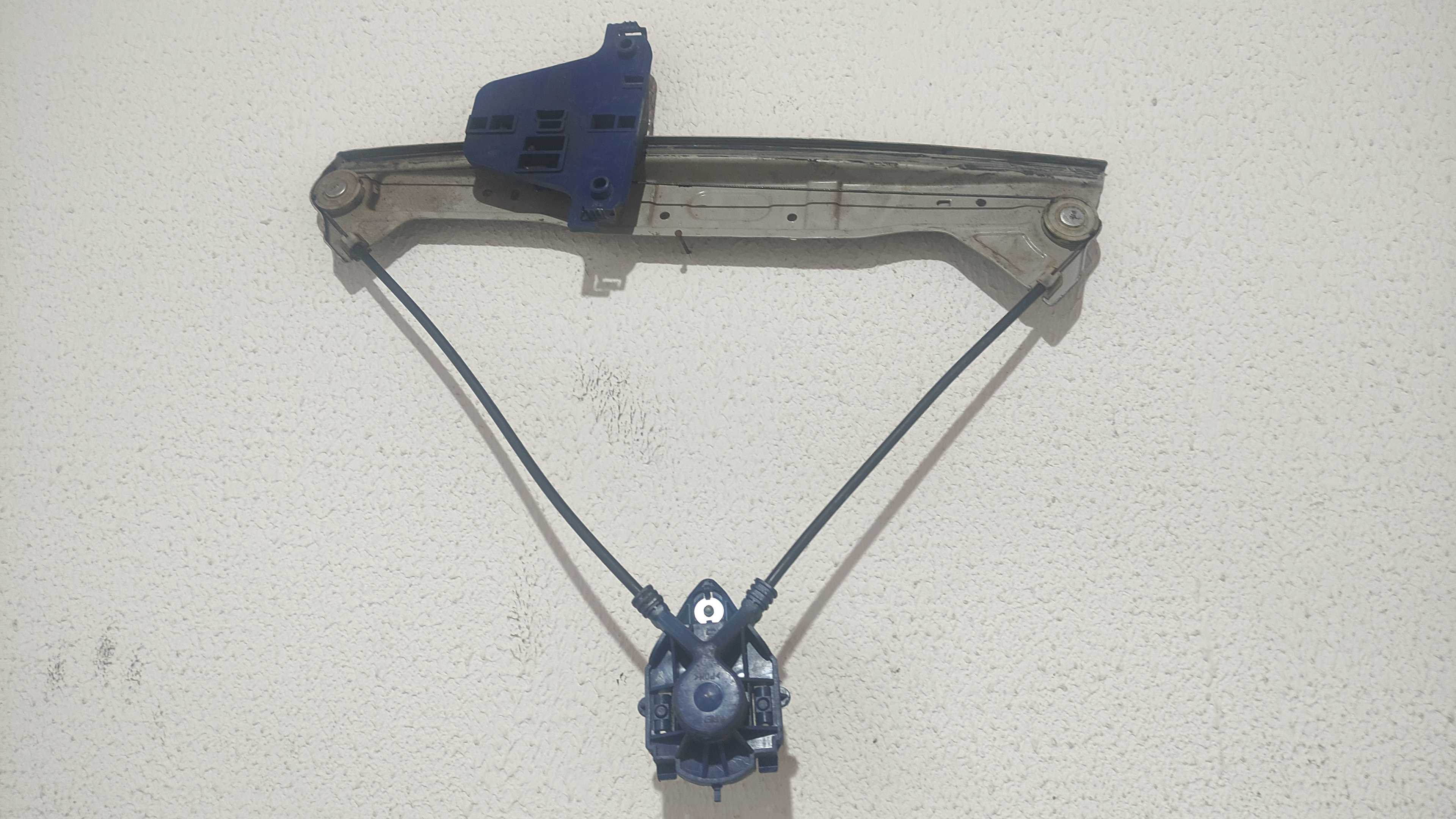 Máquina Vidro Manual Dianteiro Direito Saveiro 2