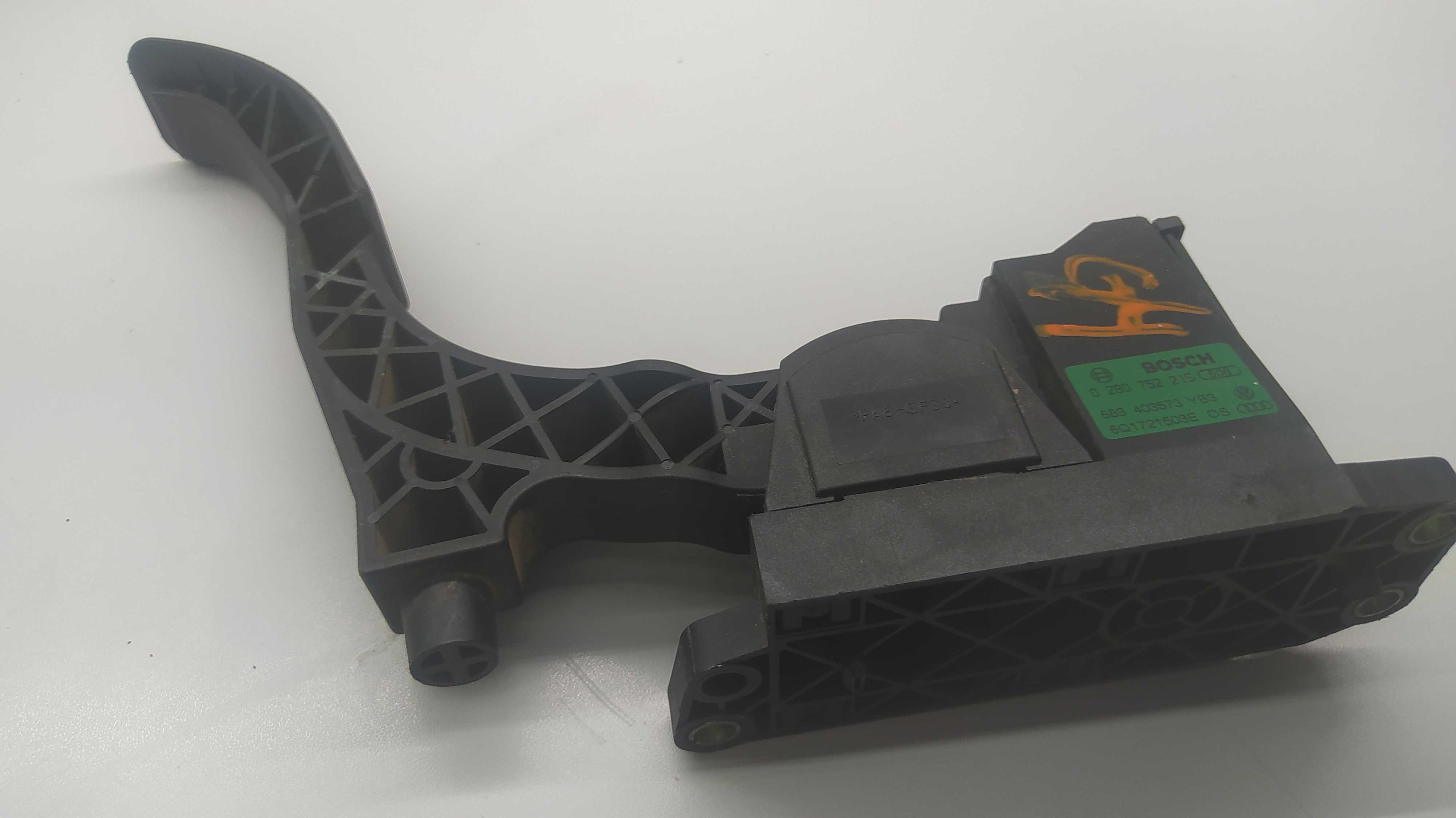 Pedal Acelerador Gol Golf Bora Fox Polo 6q1721503e 1