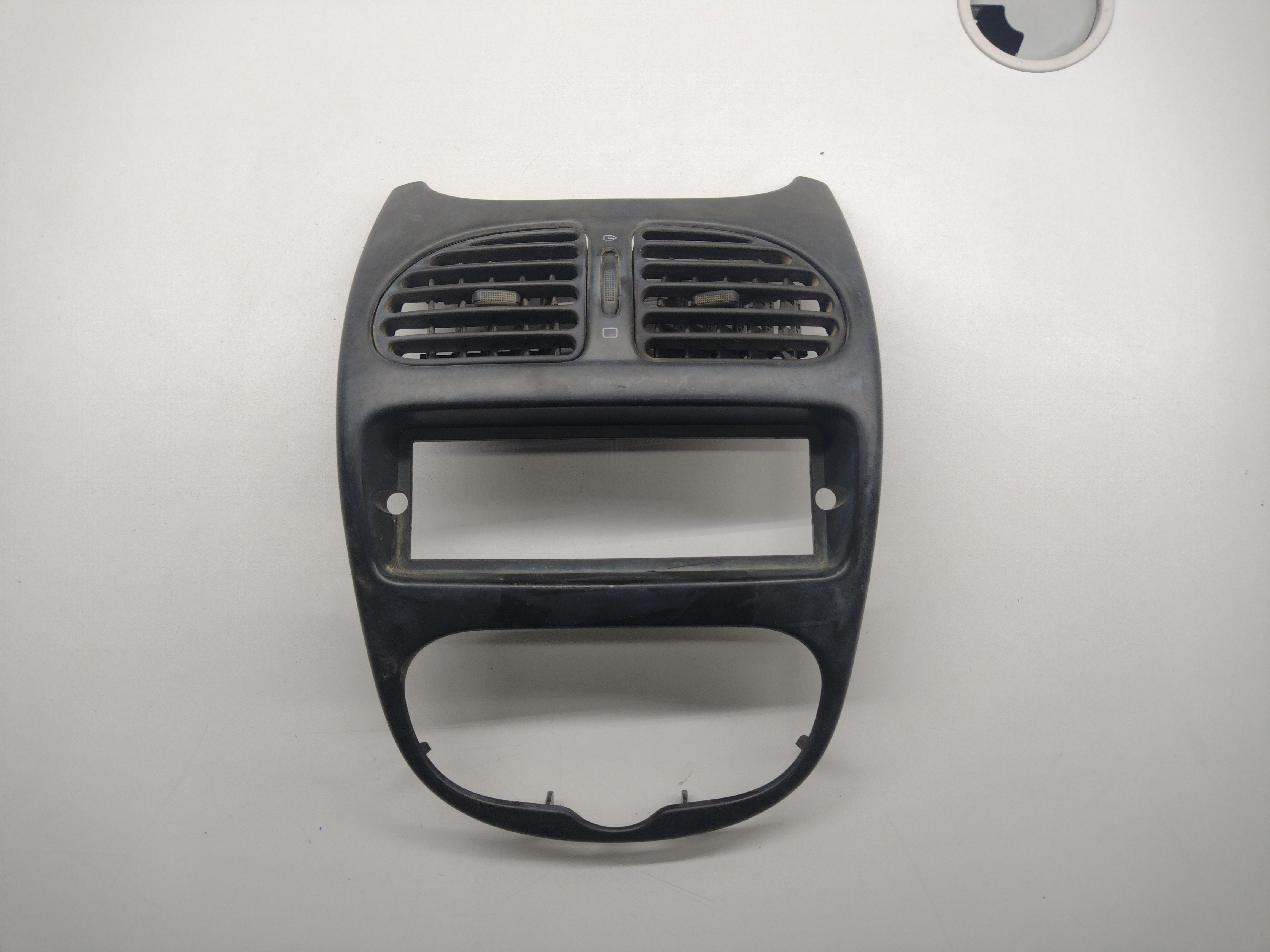 Moldura Painel Central C/ Difusor Peugeot 206 1