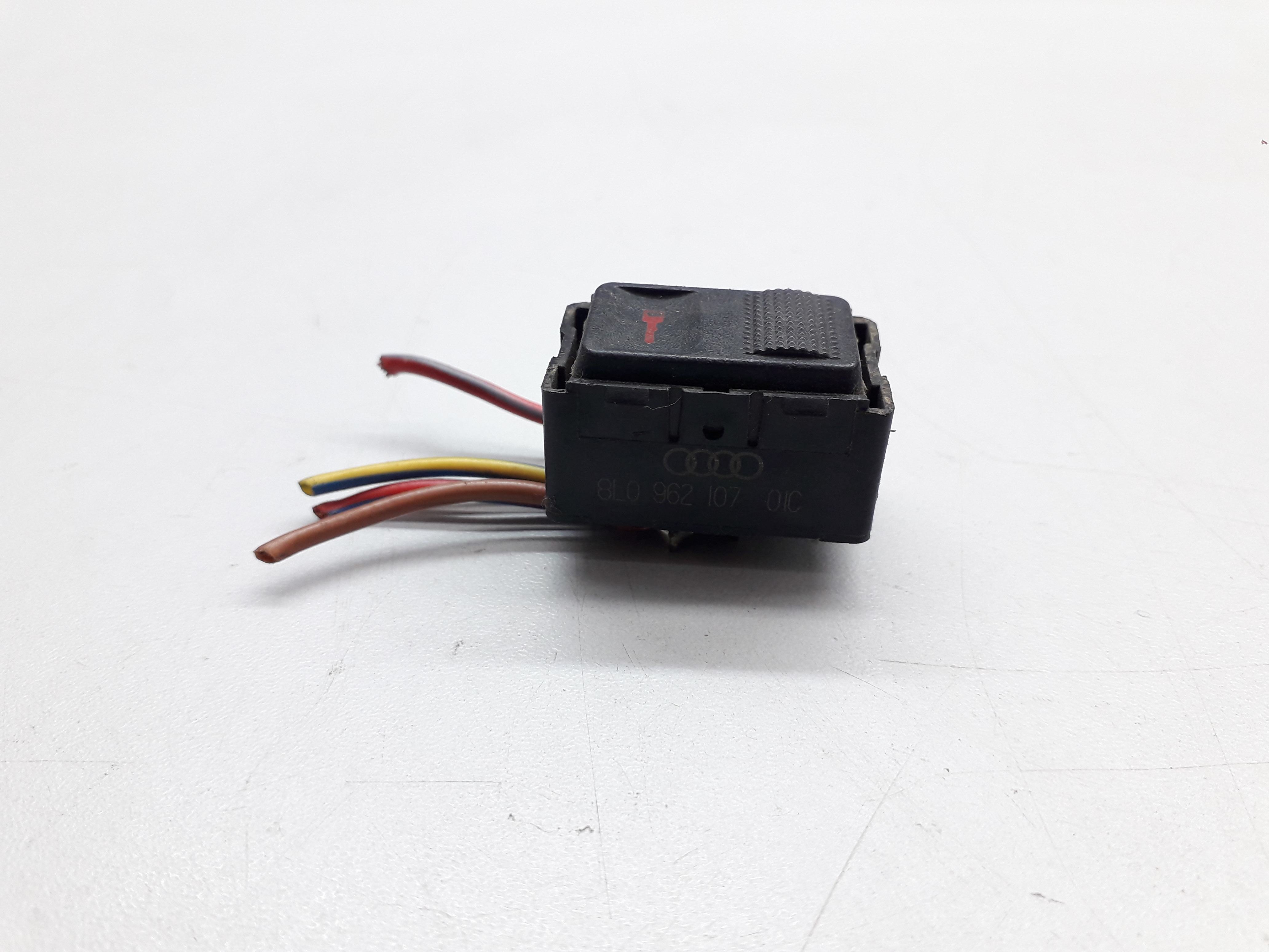 Botão Trava Elétrica Portas Audi A3 A4 1999 3