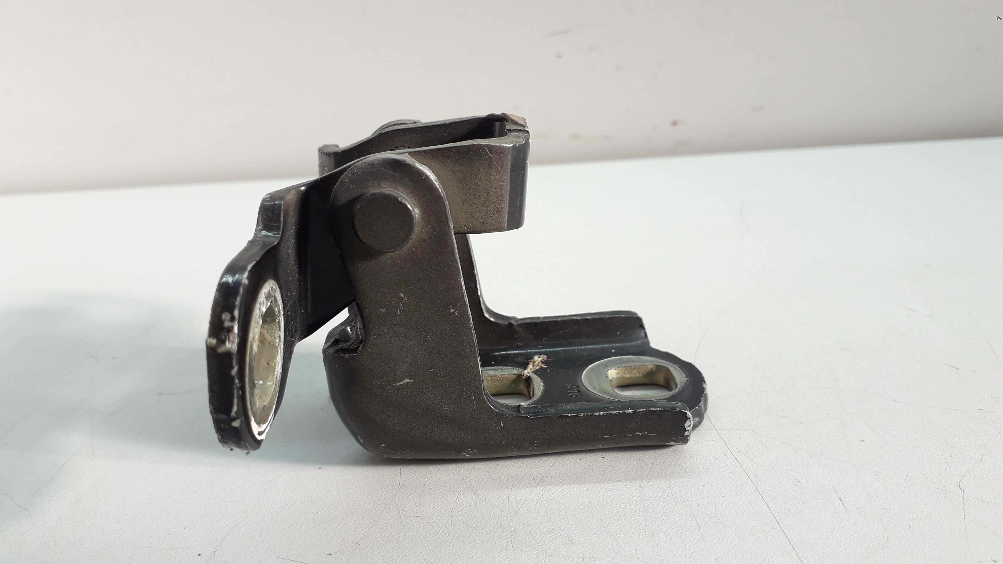 Dobradiça Porta Traseira Direitarenault Megane 2008 4