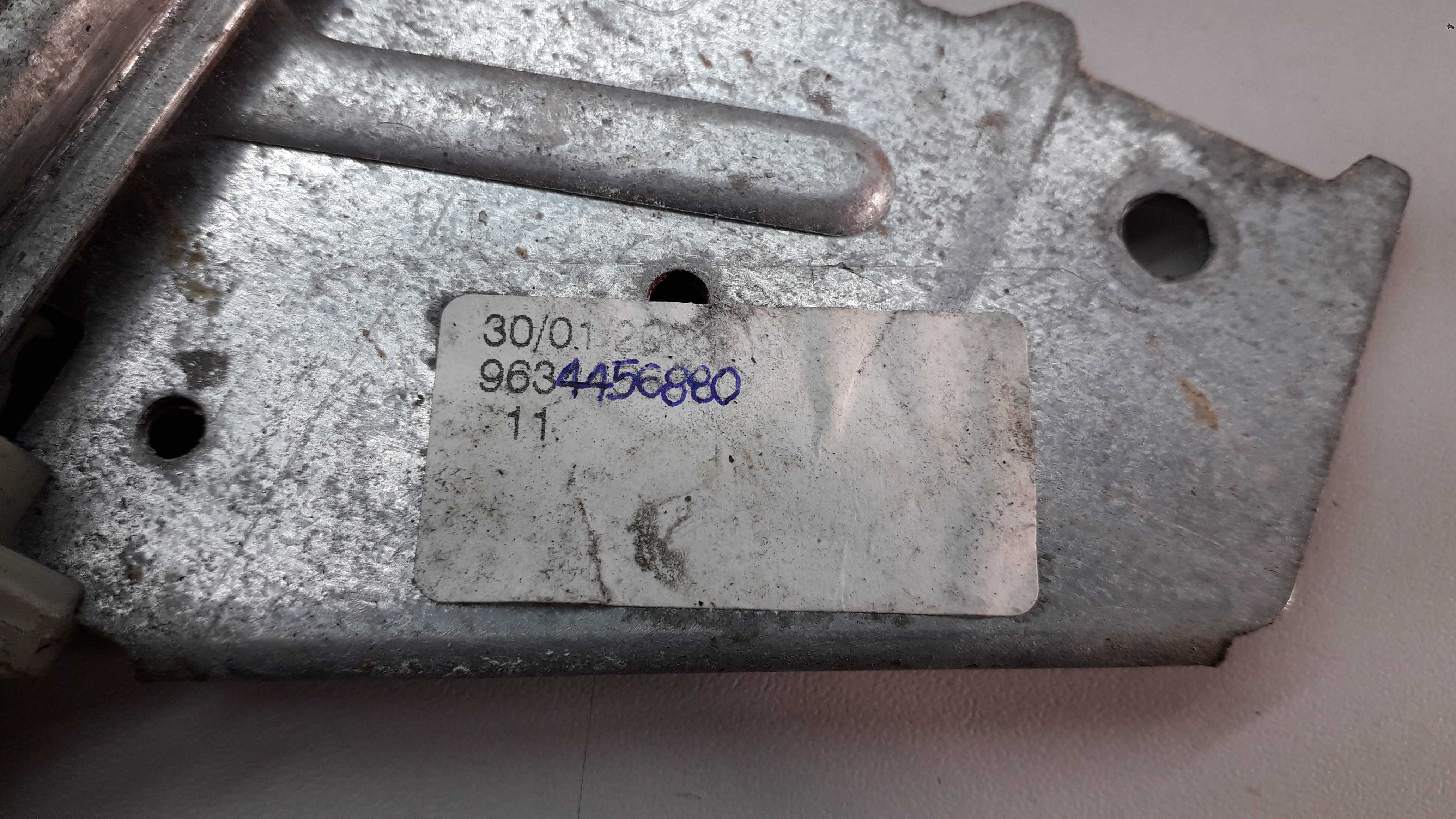 Maquina De Vidro Dianteira Direita Peugeot 307 2009 5