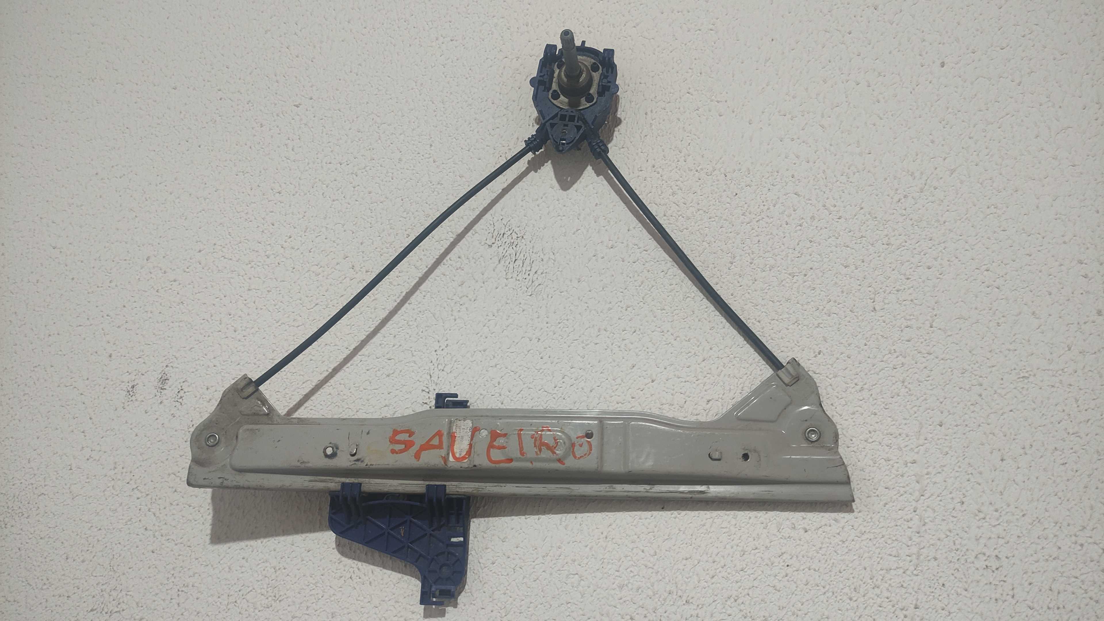 Máquina Vidro Manual Dianteiro Direito Saveiro 1