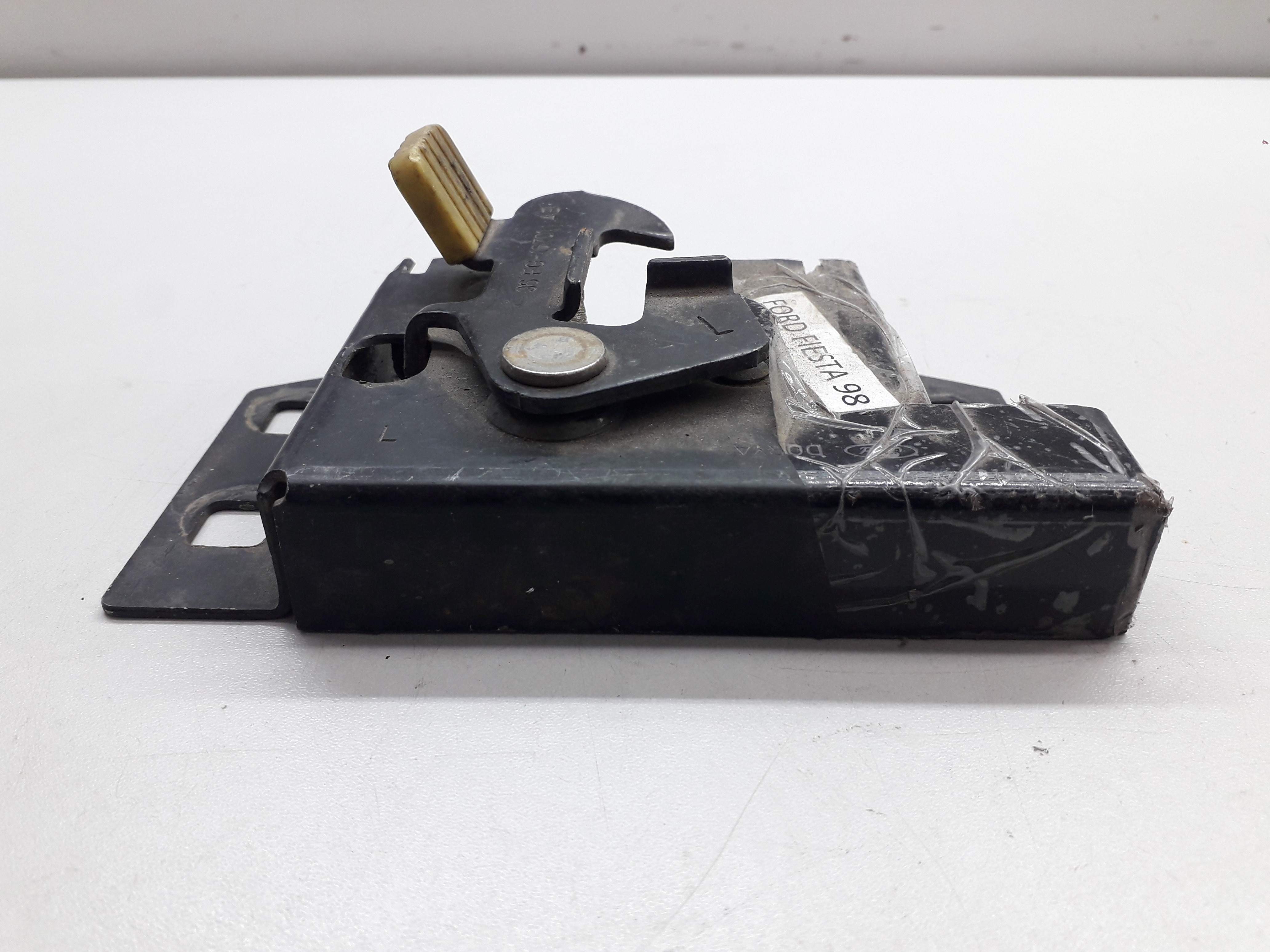 Fechadura Trava Capô Ford Fiesta 1998 2