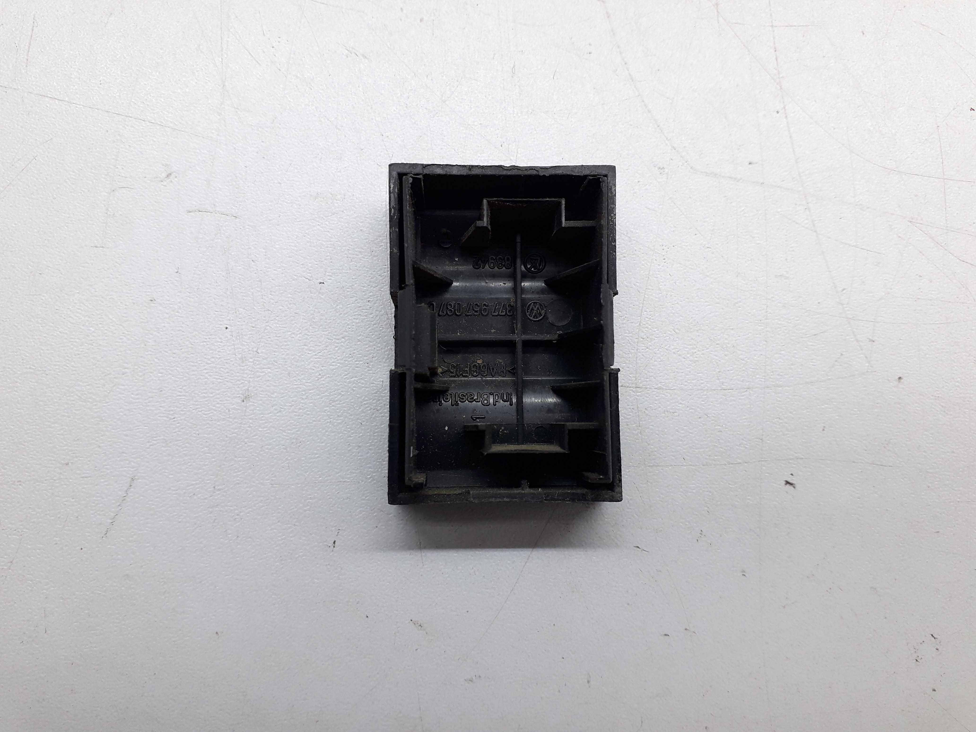 Botão Falso Painel Vw Gol Parati Saveiro G3 G4 6