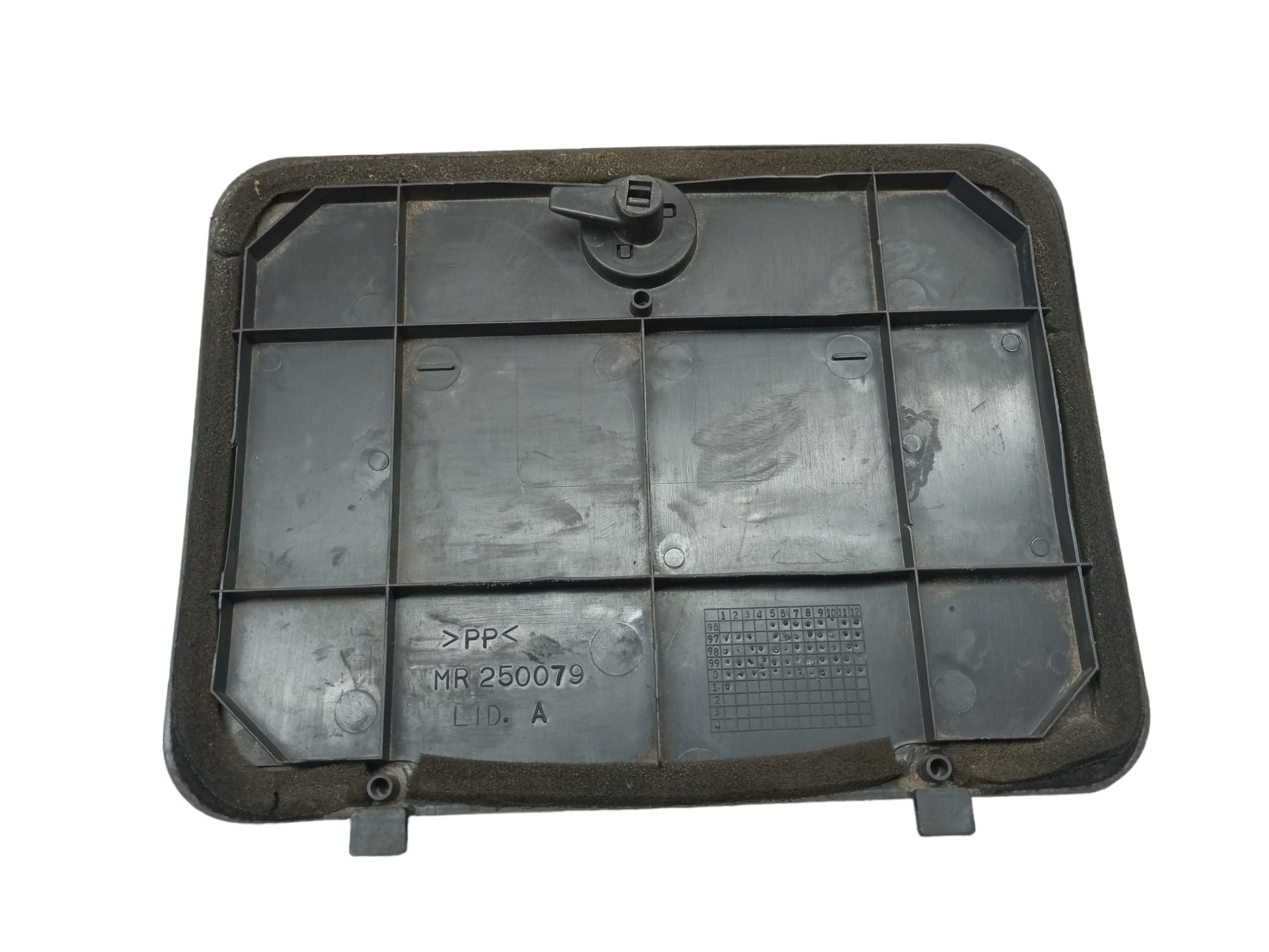 Tampa Lateral Porta Malas Pajero Sport 98 99 2000 2001 2002 Cinza 6