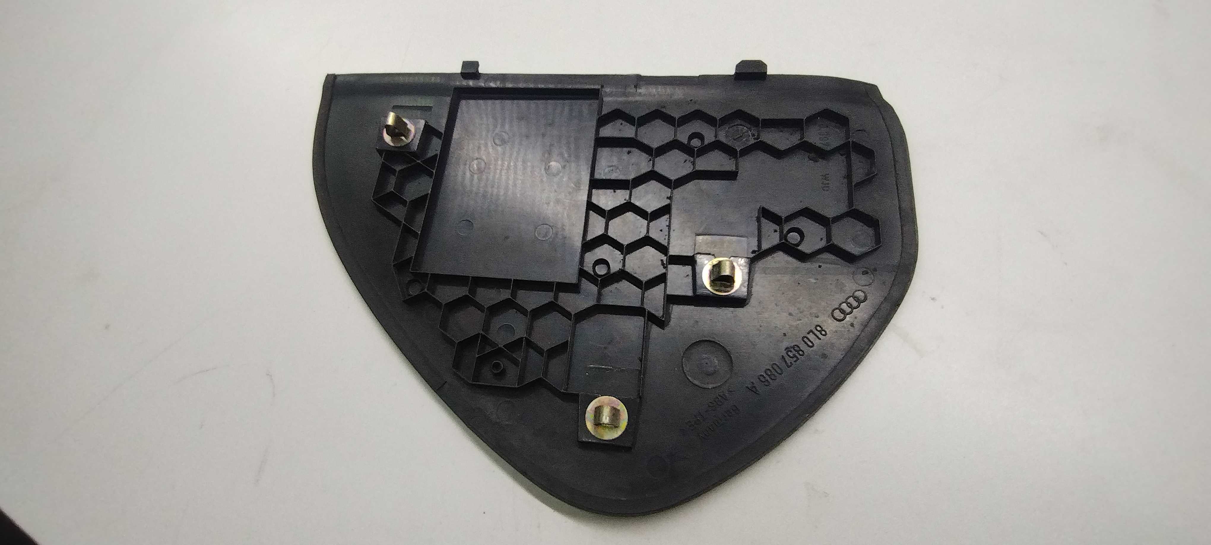Acabamento Tampa Lateral direita Painel Audi A3 2