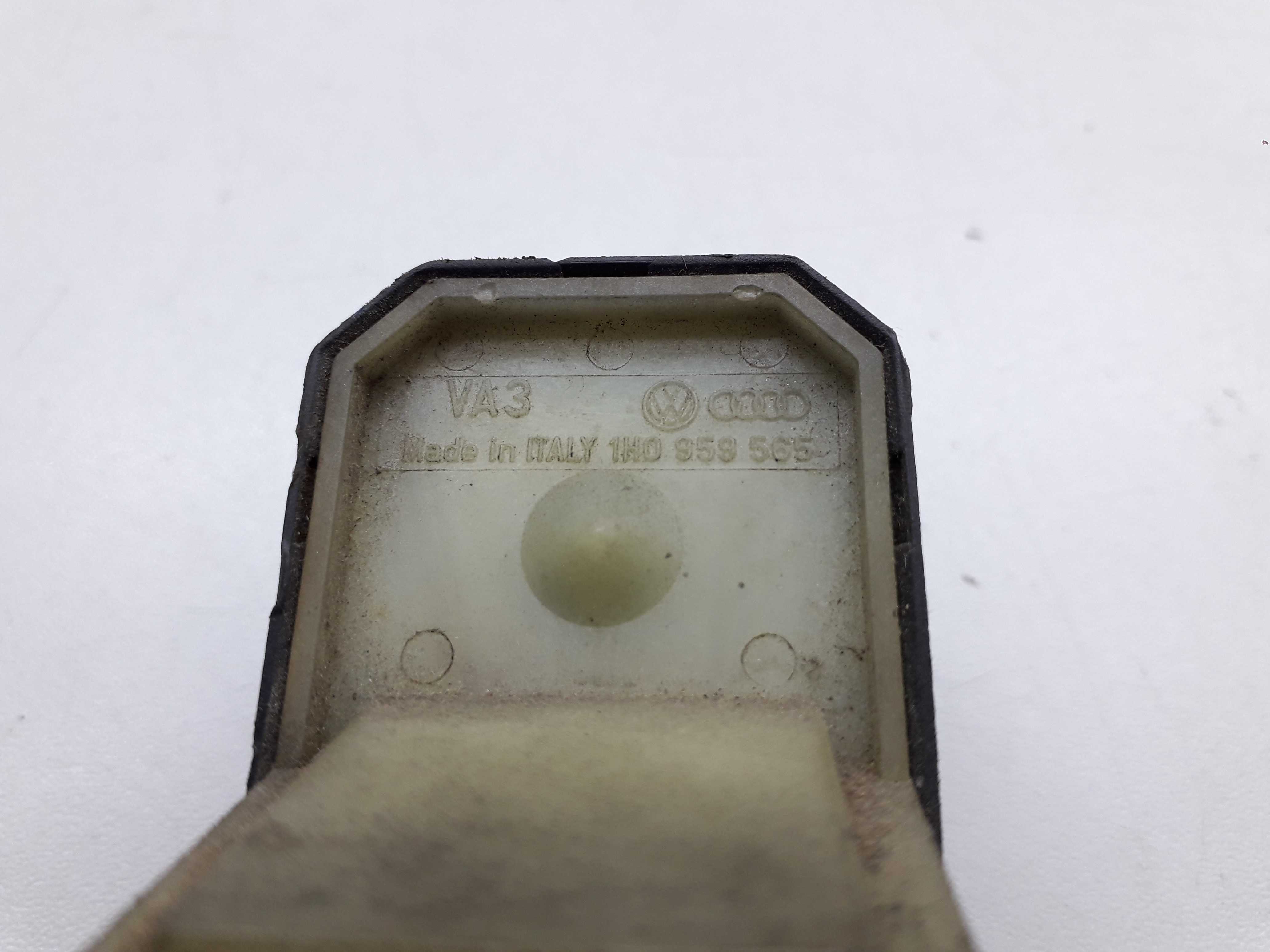 Botão Regulagem Retrovisor Vw Golf 1995 7