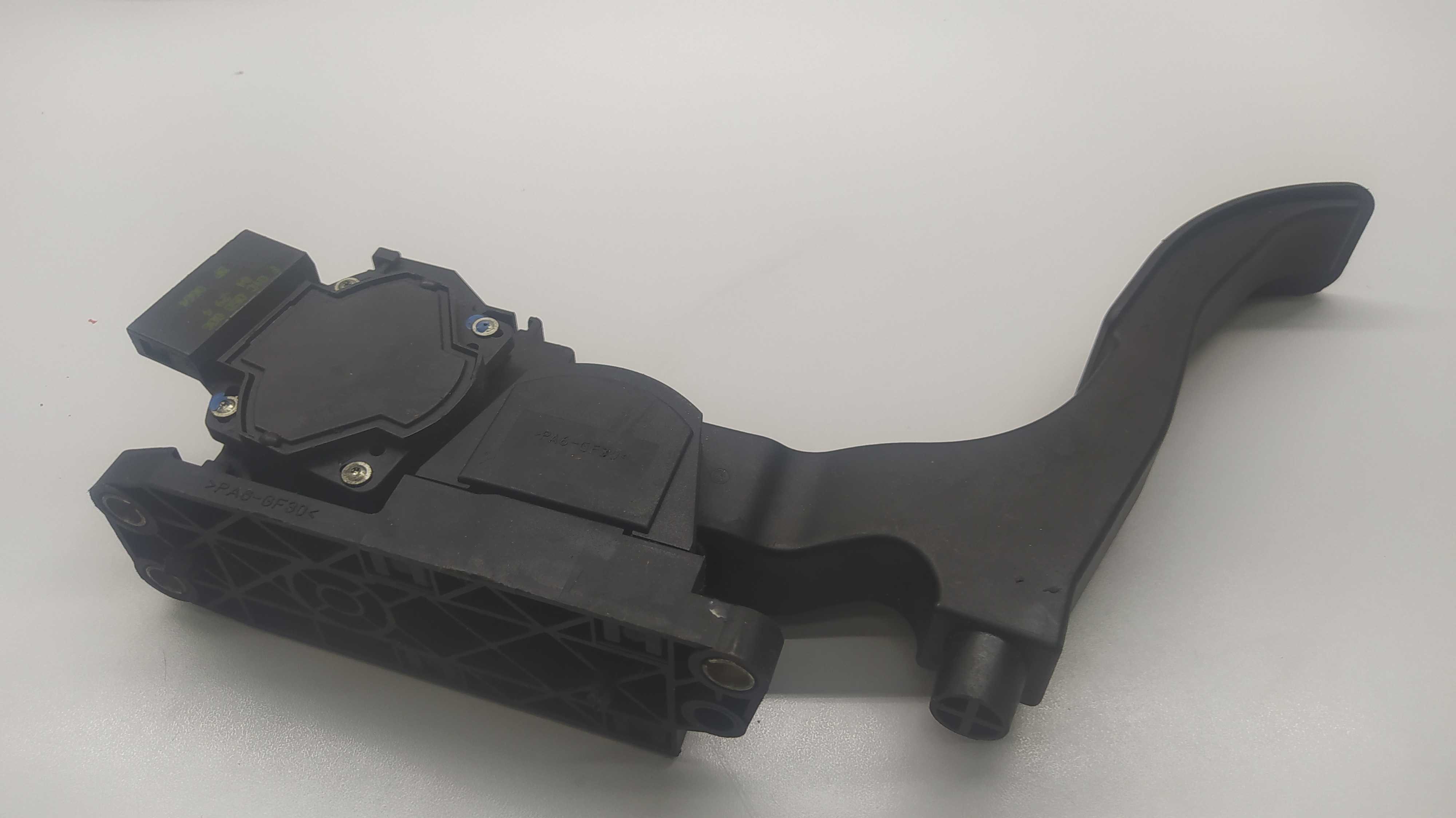 Pedal Acelerador Volkswagen Gol G4 2