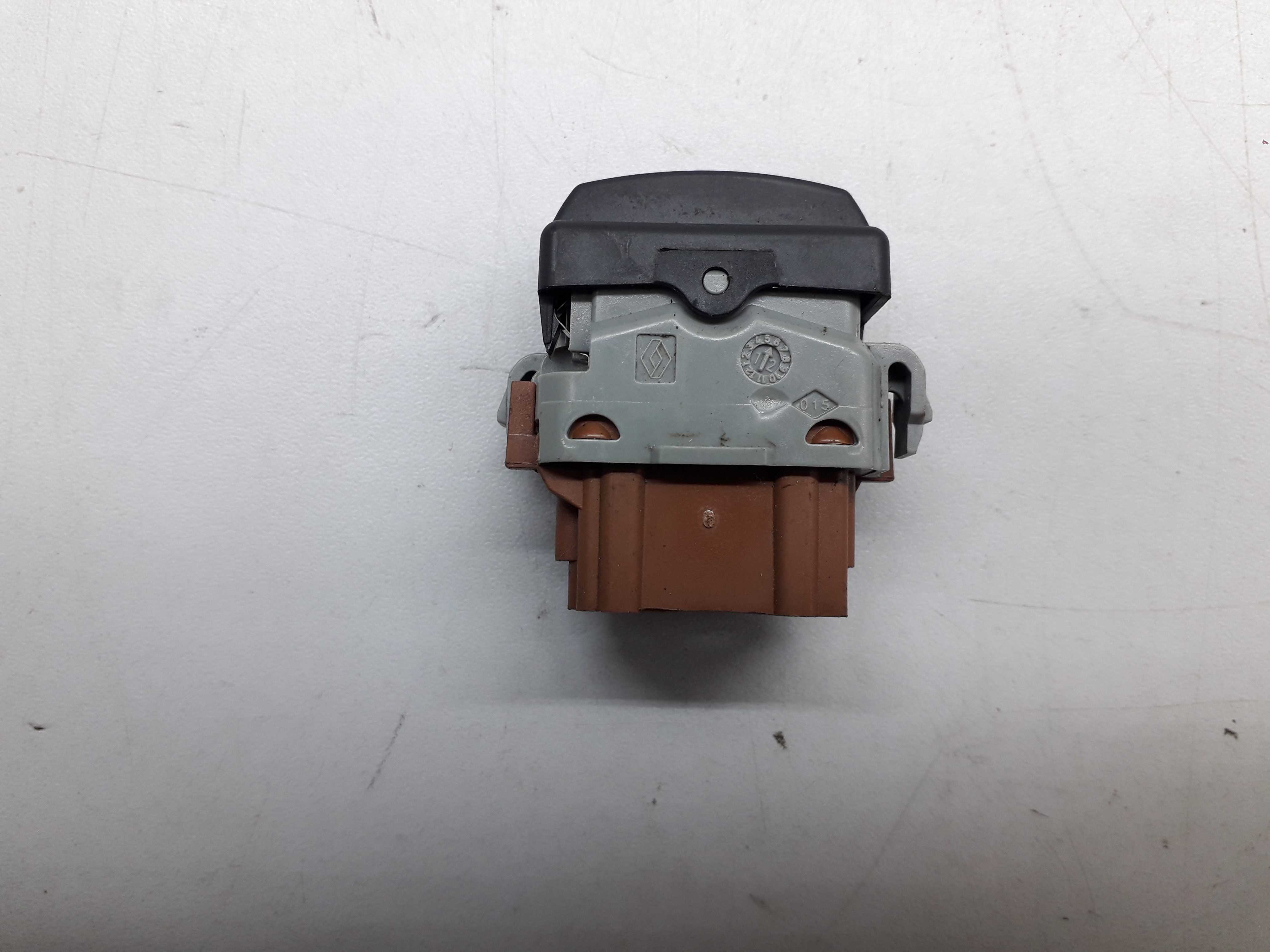 Botão Desembaçador Renault Logan Sandero Duster 2009 2