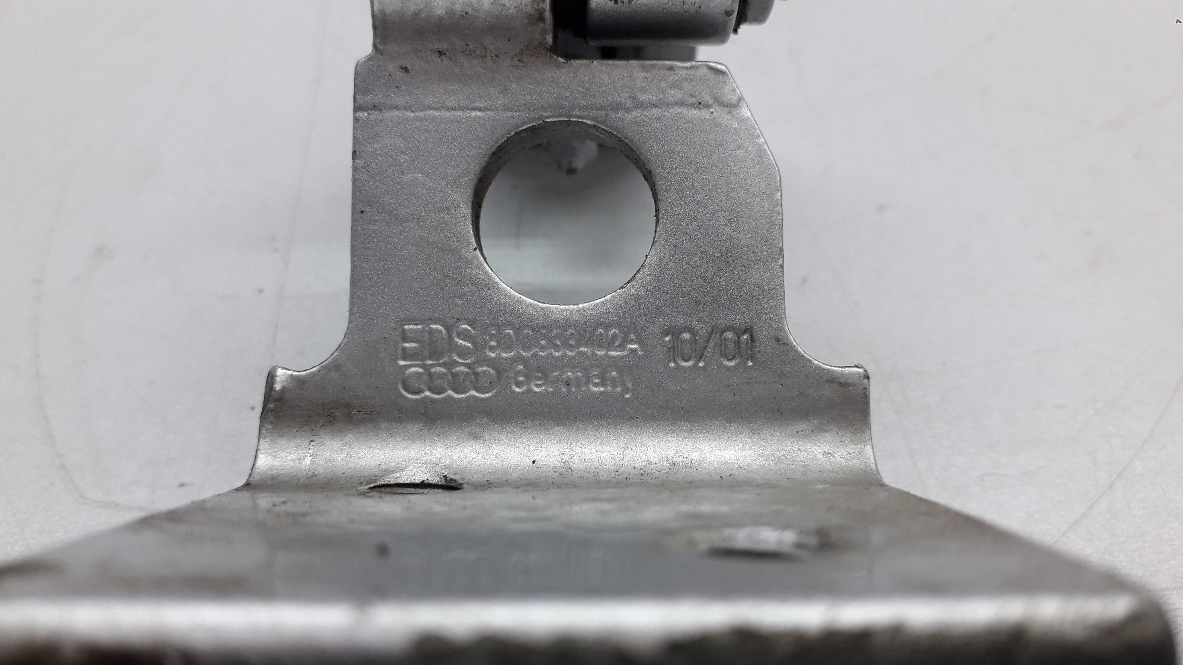 Dobradiça Porta Traseira Direita Superior Audi A4 99/01 6