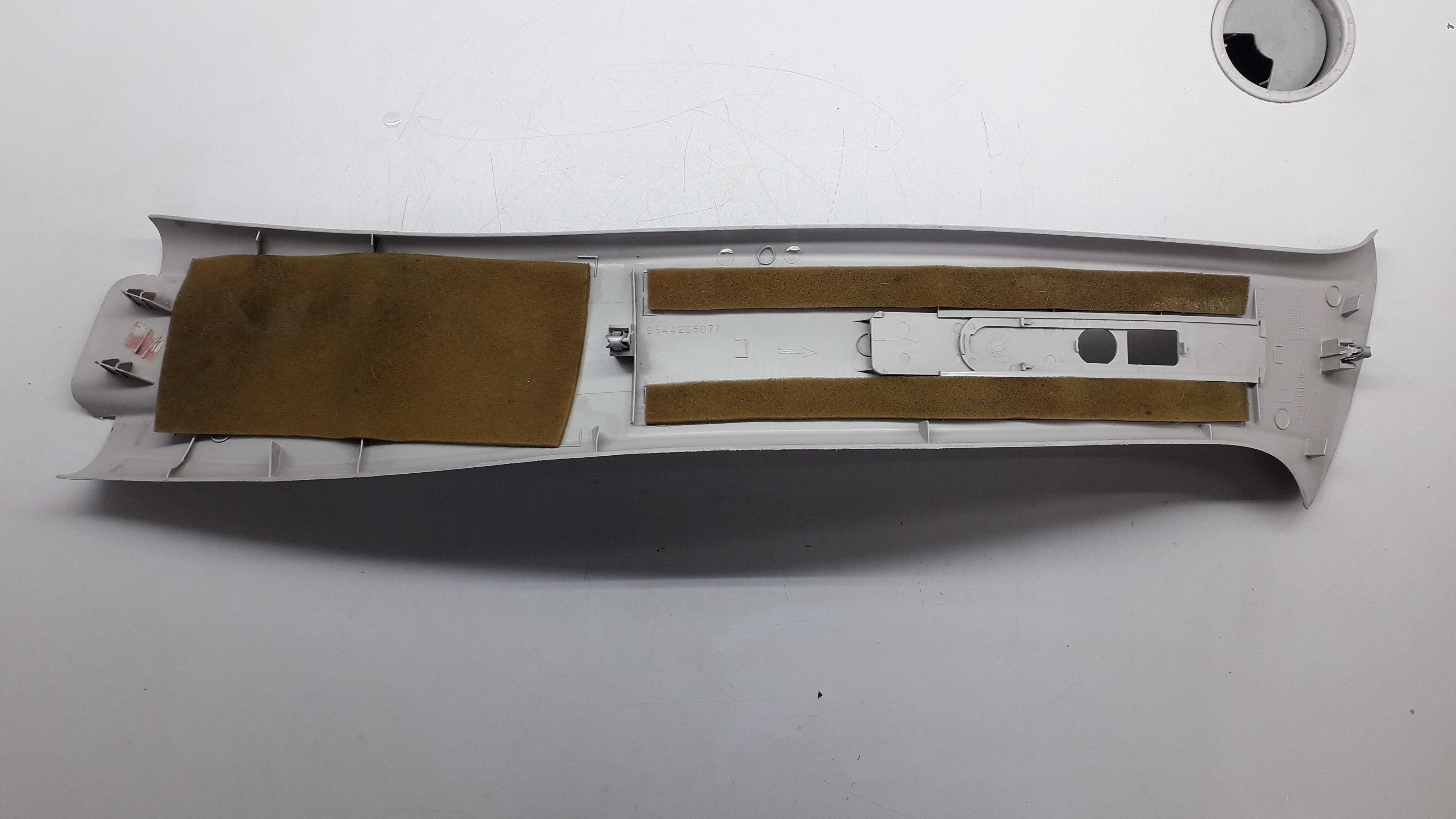 Moldura Coluna Central Direita Peugeot 206 2007 4