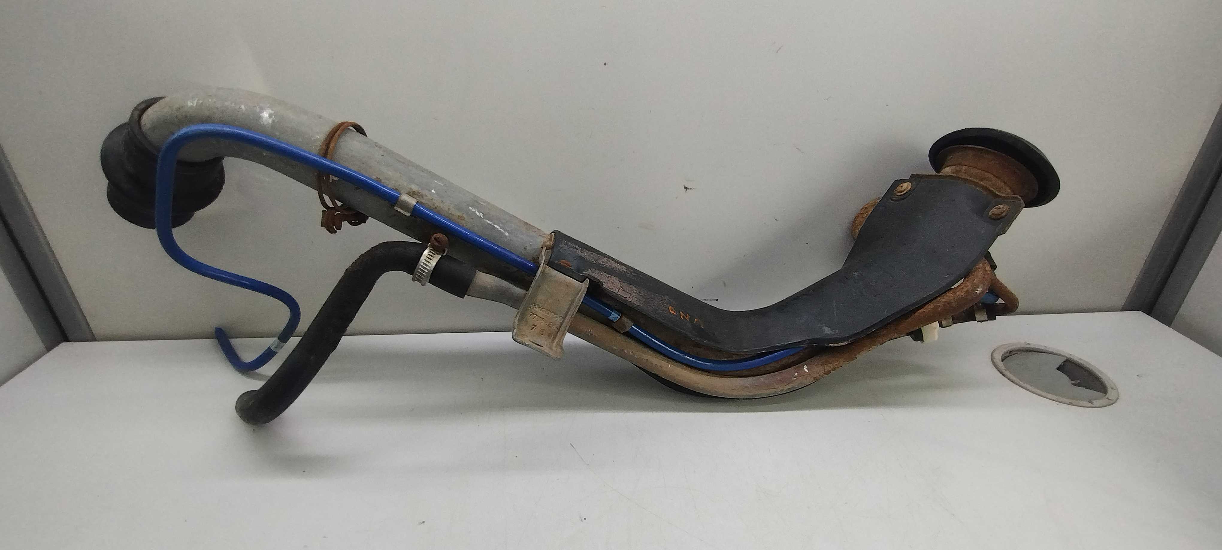 Gargalo tabque combustível Fiat uno 1994 2