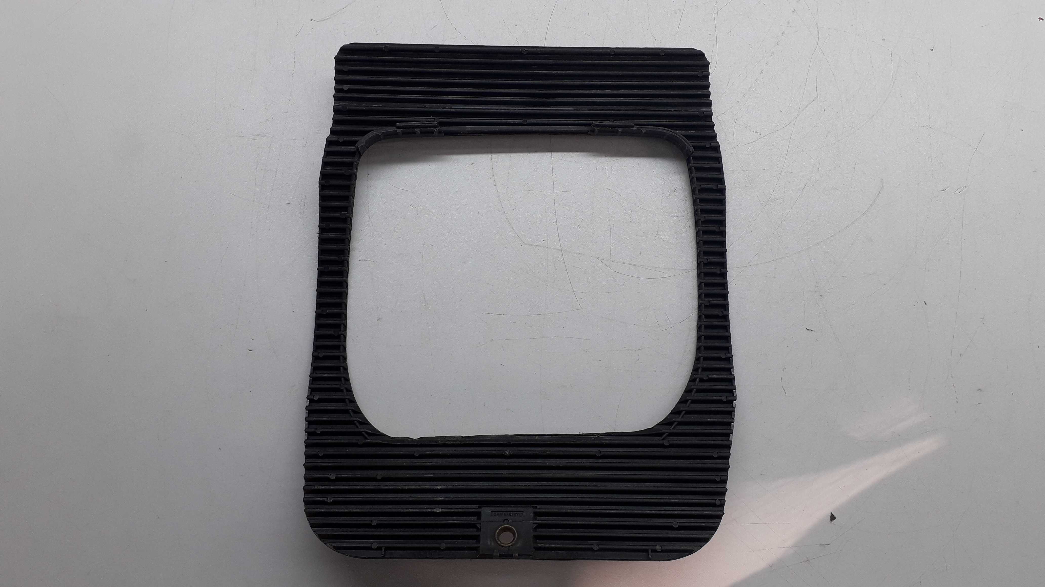 Moldura Esteira Do Câmbio Audi A4 99 6