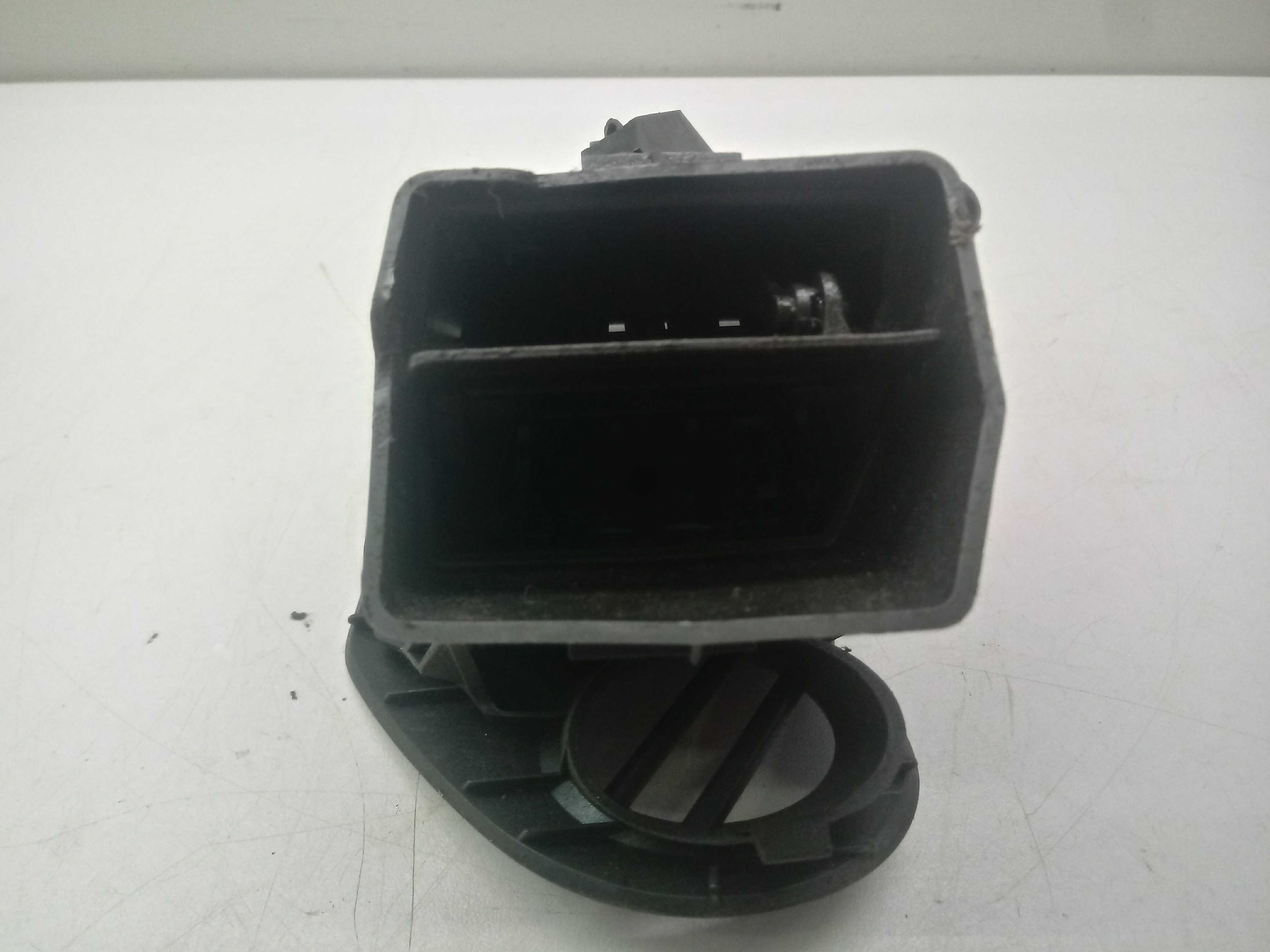 Grade Difusor Saída Ar Esquerdo Renault Megane 2006/2013 4
