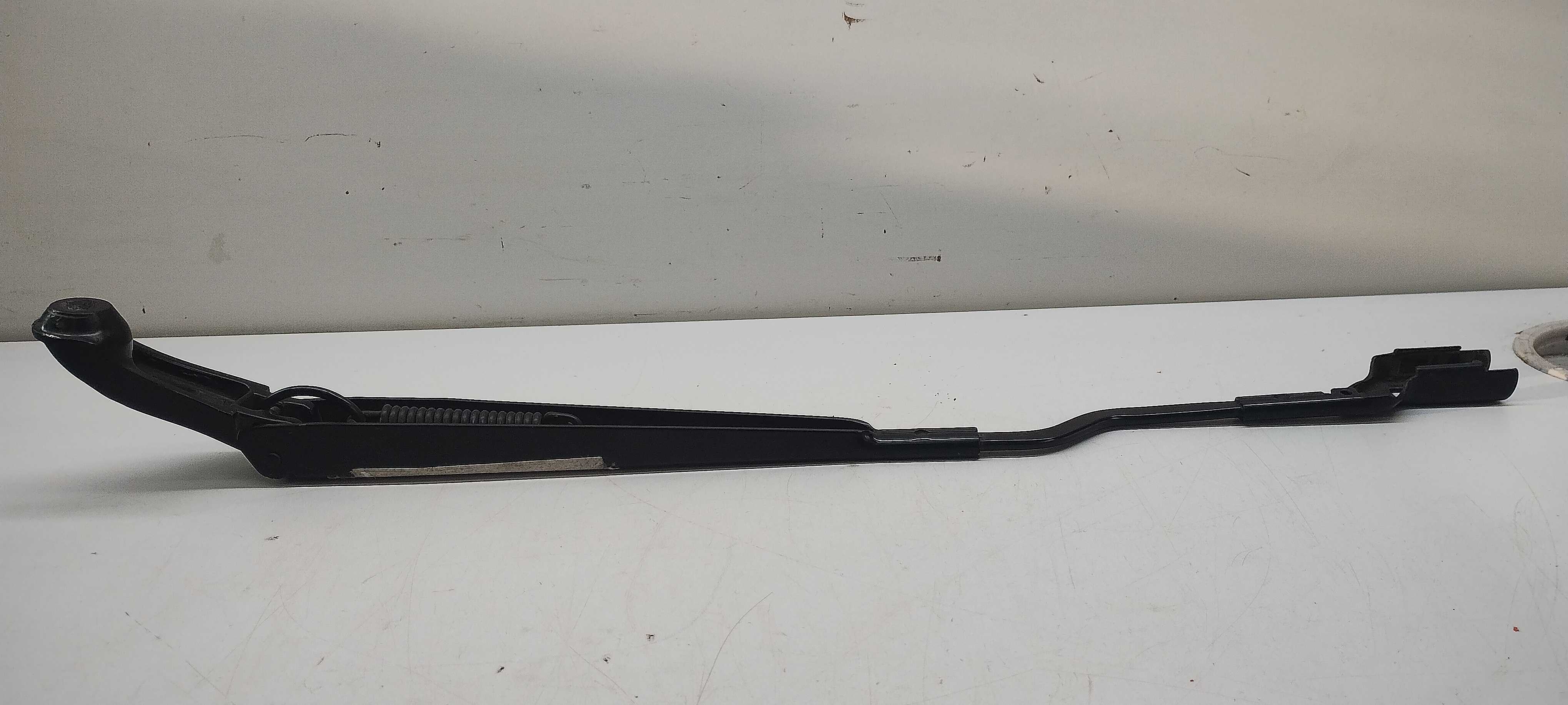 Braço Limpador Parabrisa Esquerdo Fiat Grand Siena 2009 2