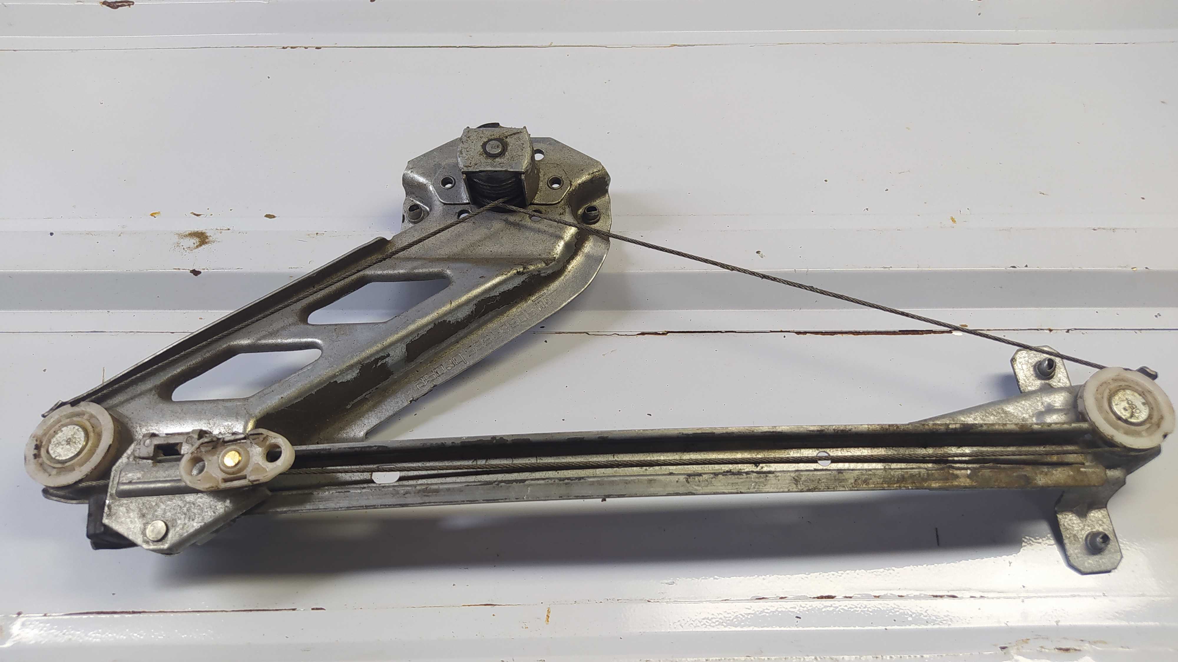 Máquina Vidro Manual Traseiro Esquerdo Gm Corsa 96 2002 2