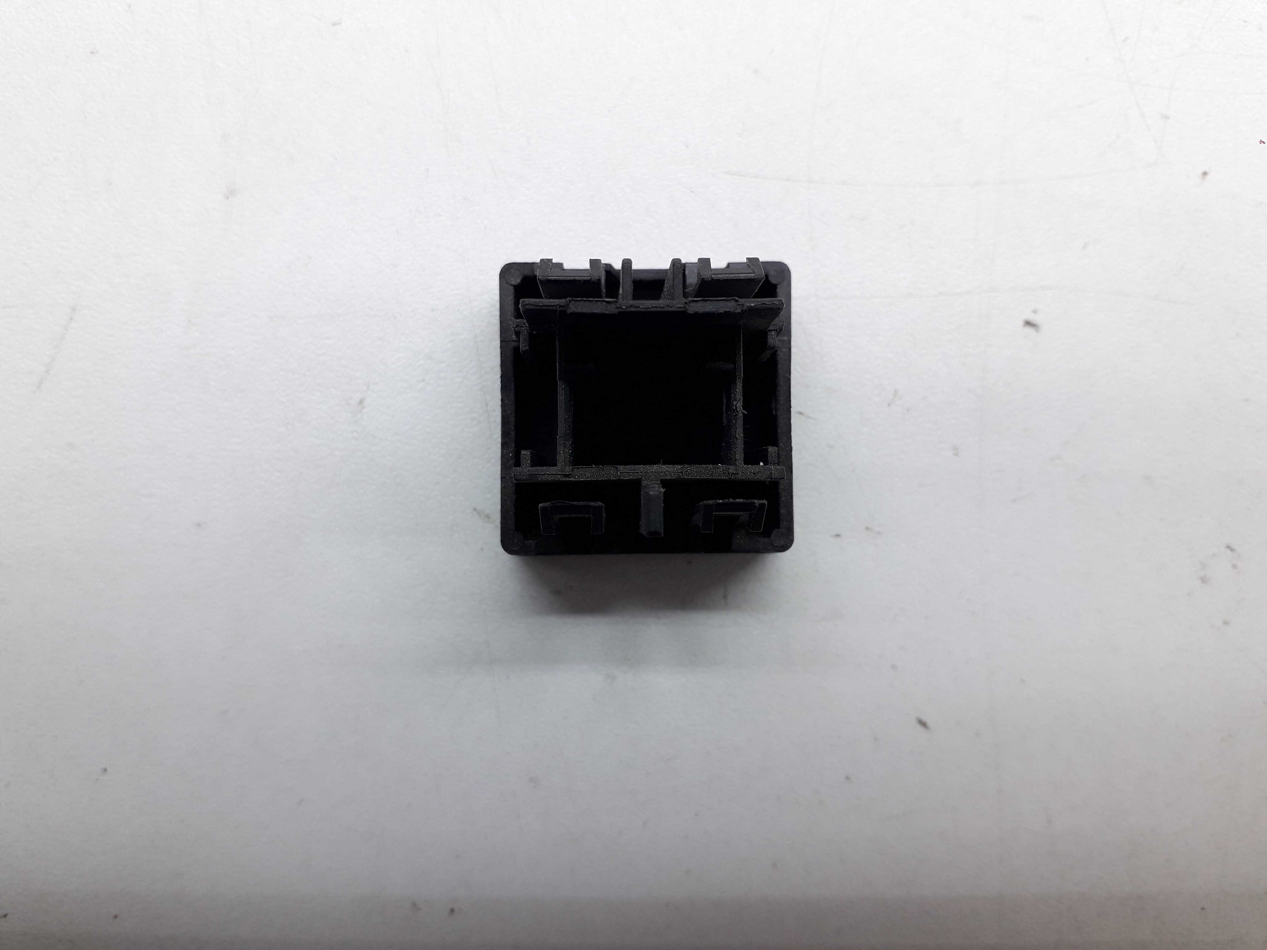 Botão Falso Painel Citroen C3 C4 2008 6