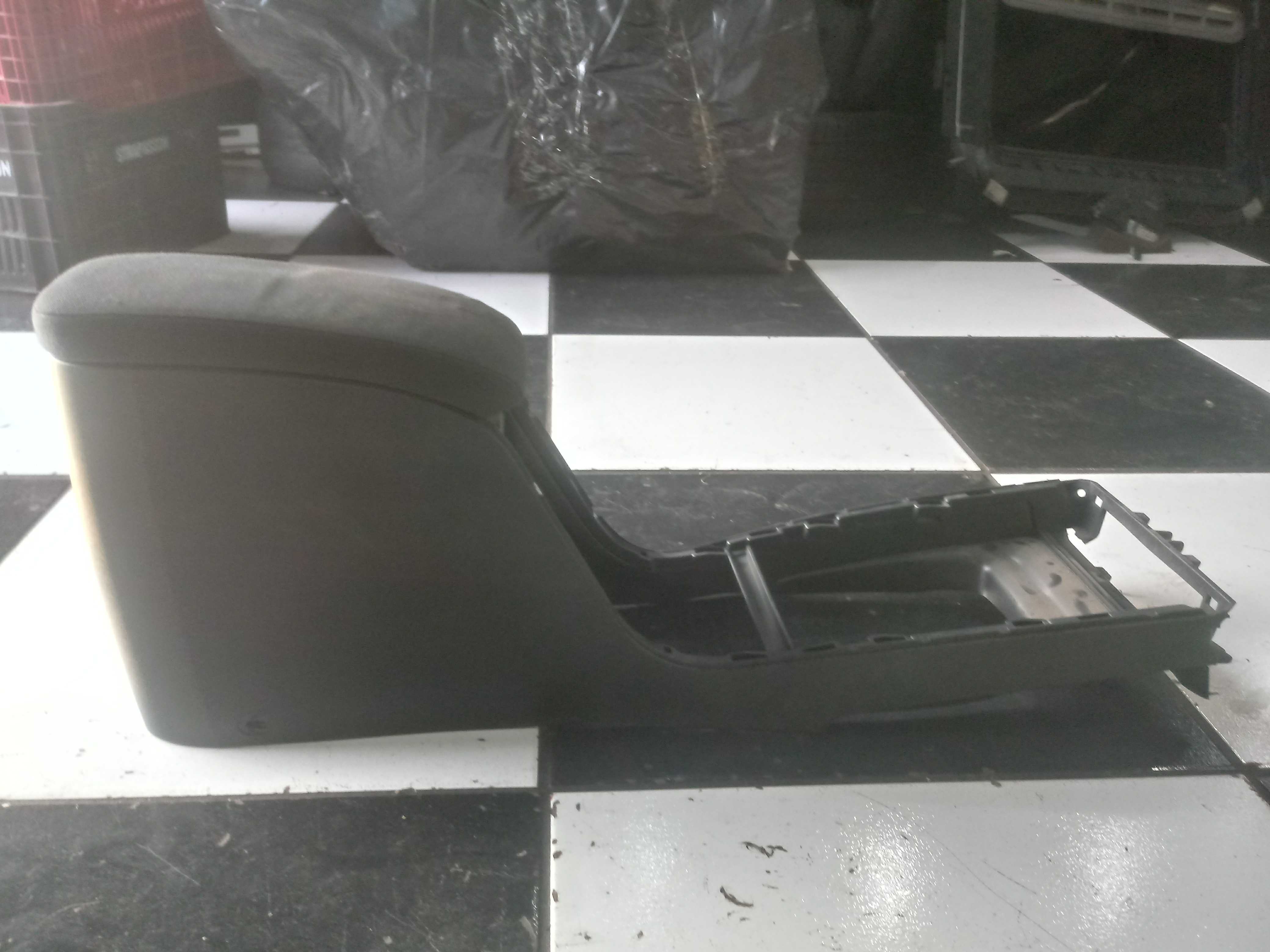 Console Central Cambio Descanso Braço Renault Megane 06/12 1