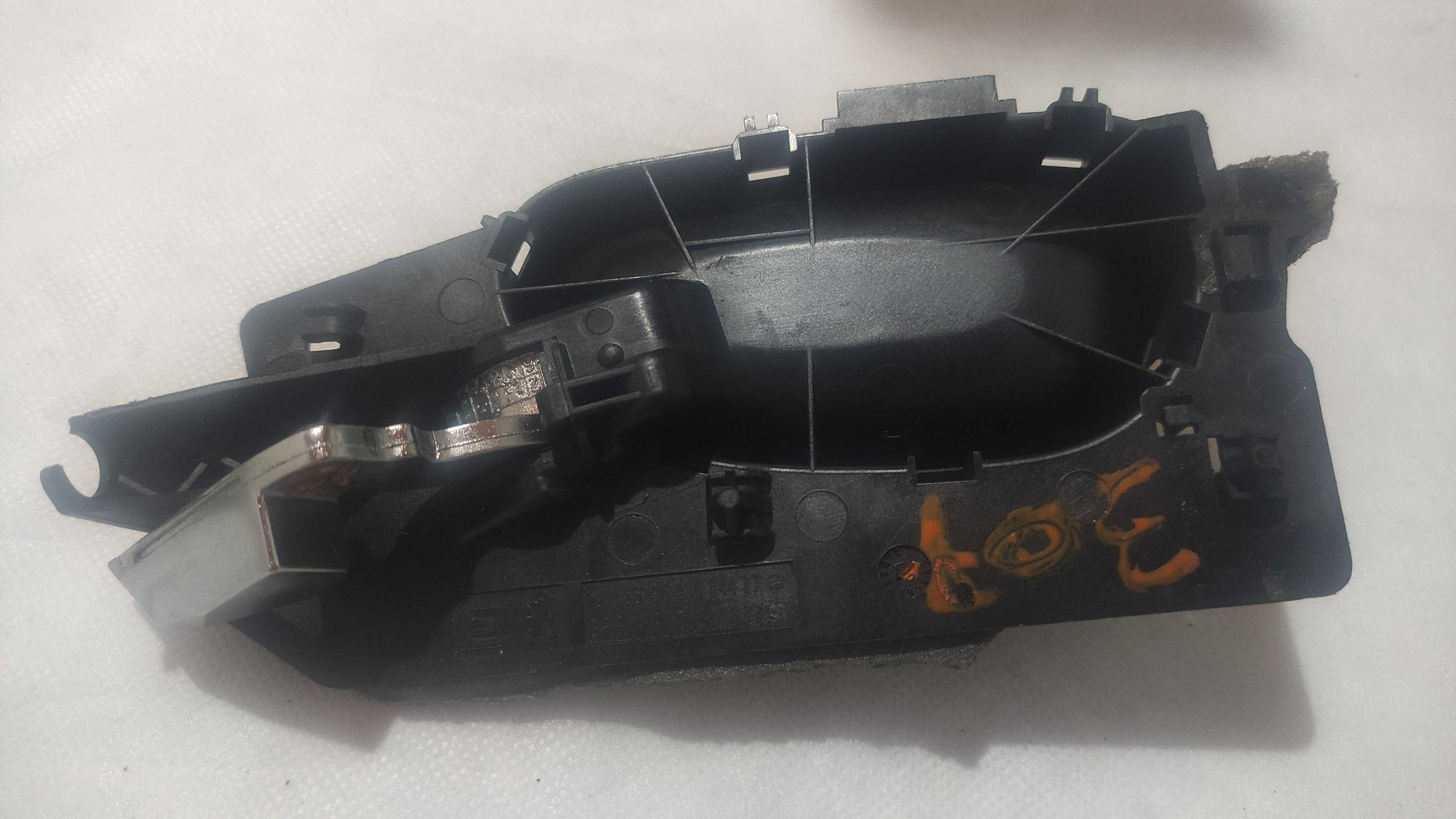 Macaneta Interna Dianteira Direita Peugeot 307 2