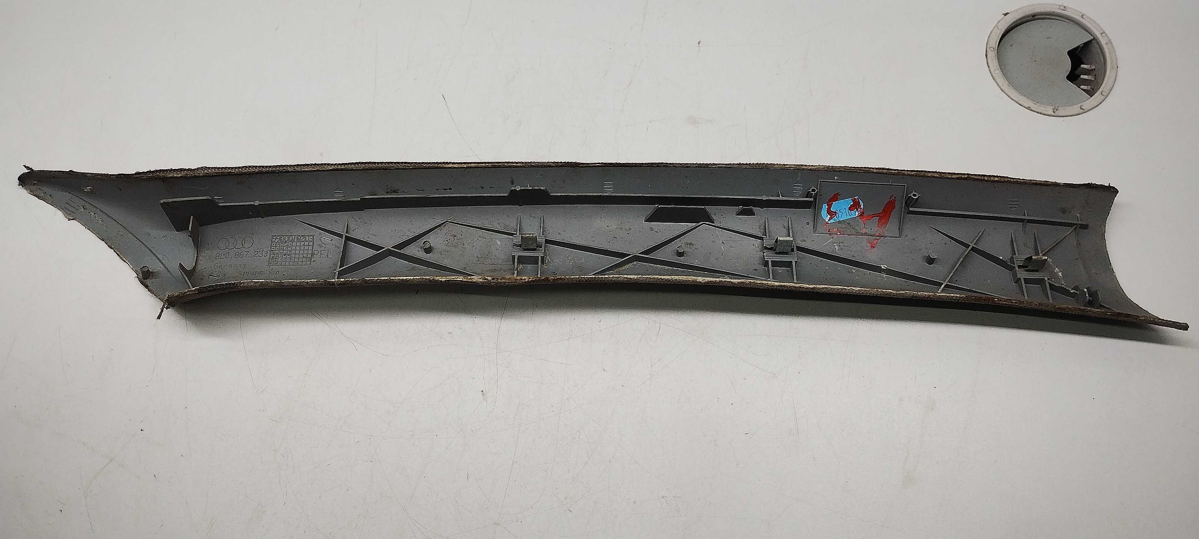 Moldura Coluna Parabrisa De Audi A3 Vw Passat 99/01 Cinza 3