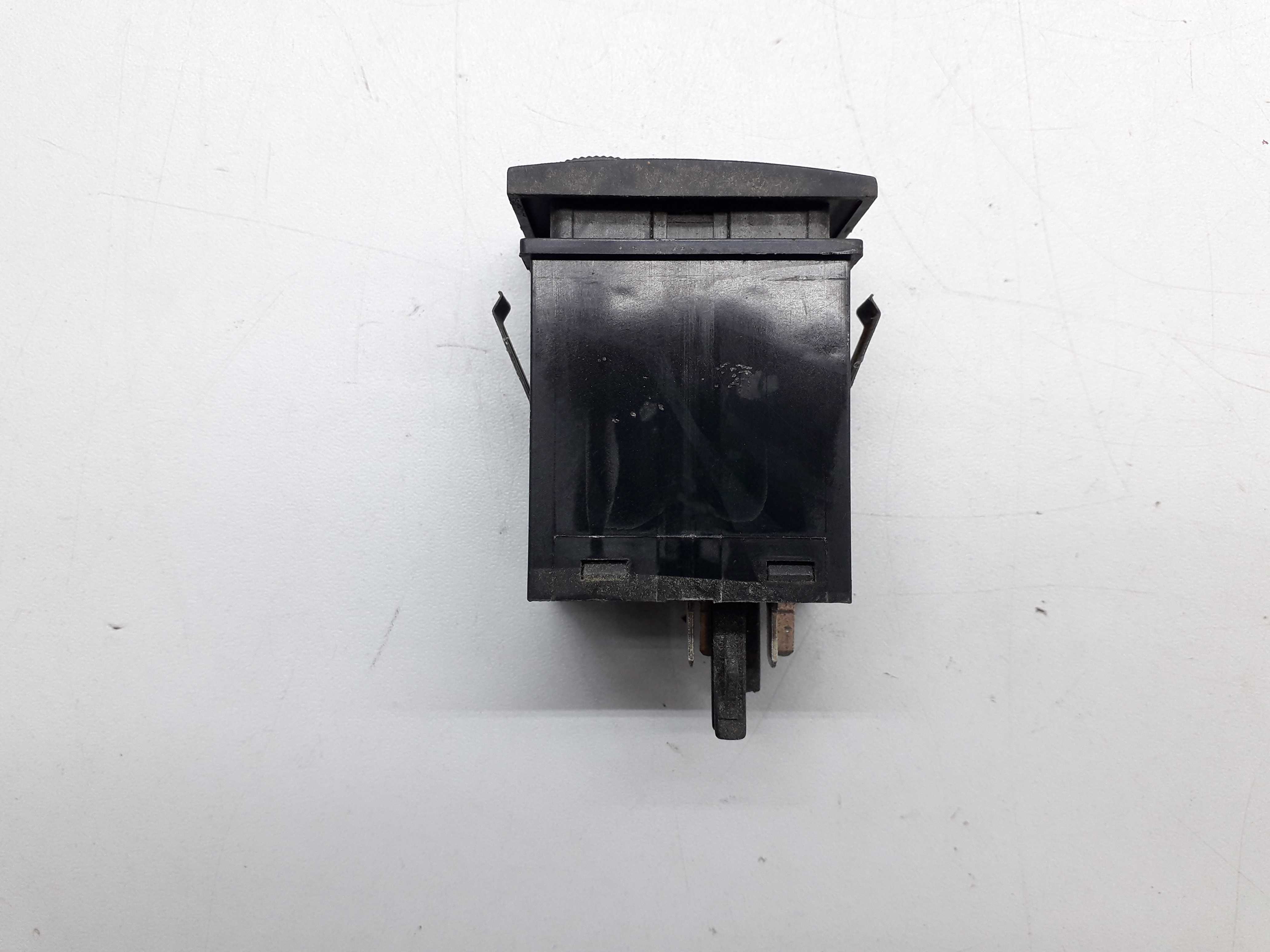 Botão Desembaçador Vw Gol Parati G3 G4 3
