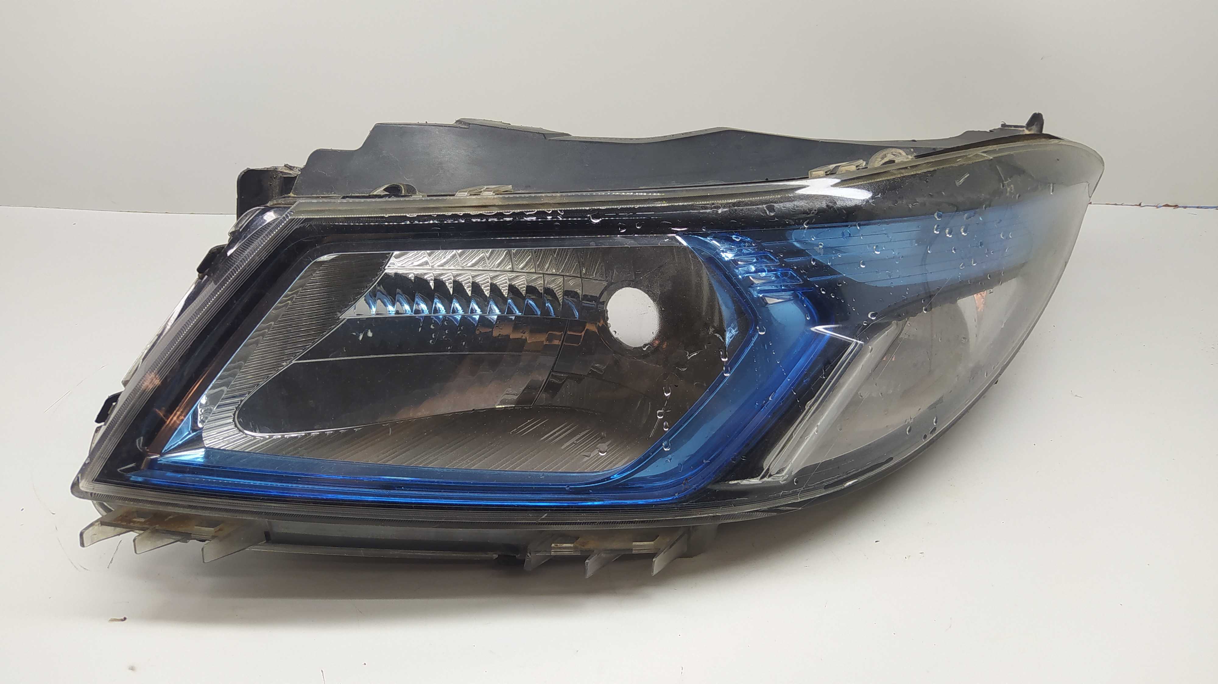 Farol Esquerdo Chevrolet Onix 2012/2016 Azul 1