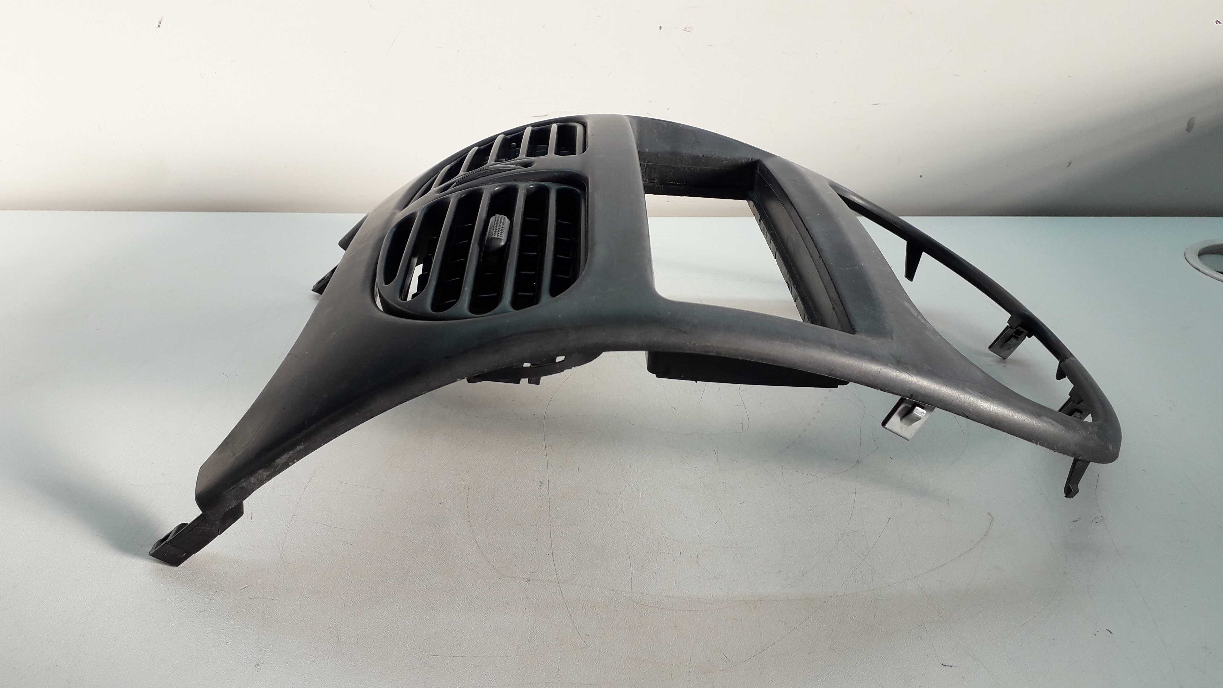Moldura Painel Central Peugeot 206 2007 5