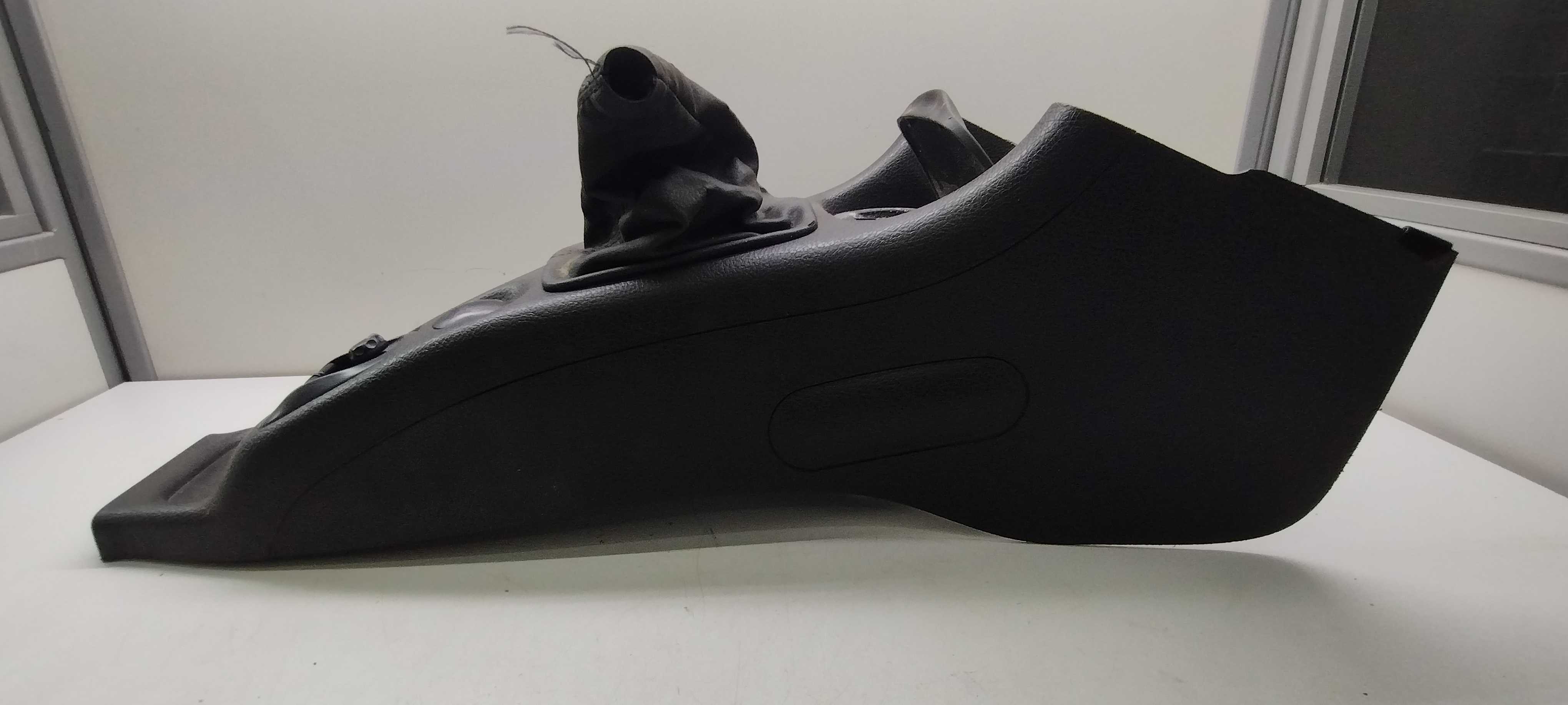 Console Central Peugeot 206 03/07 2