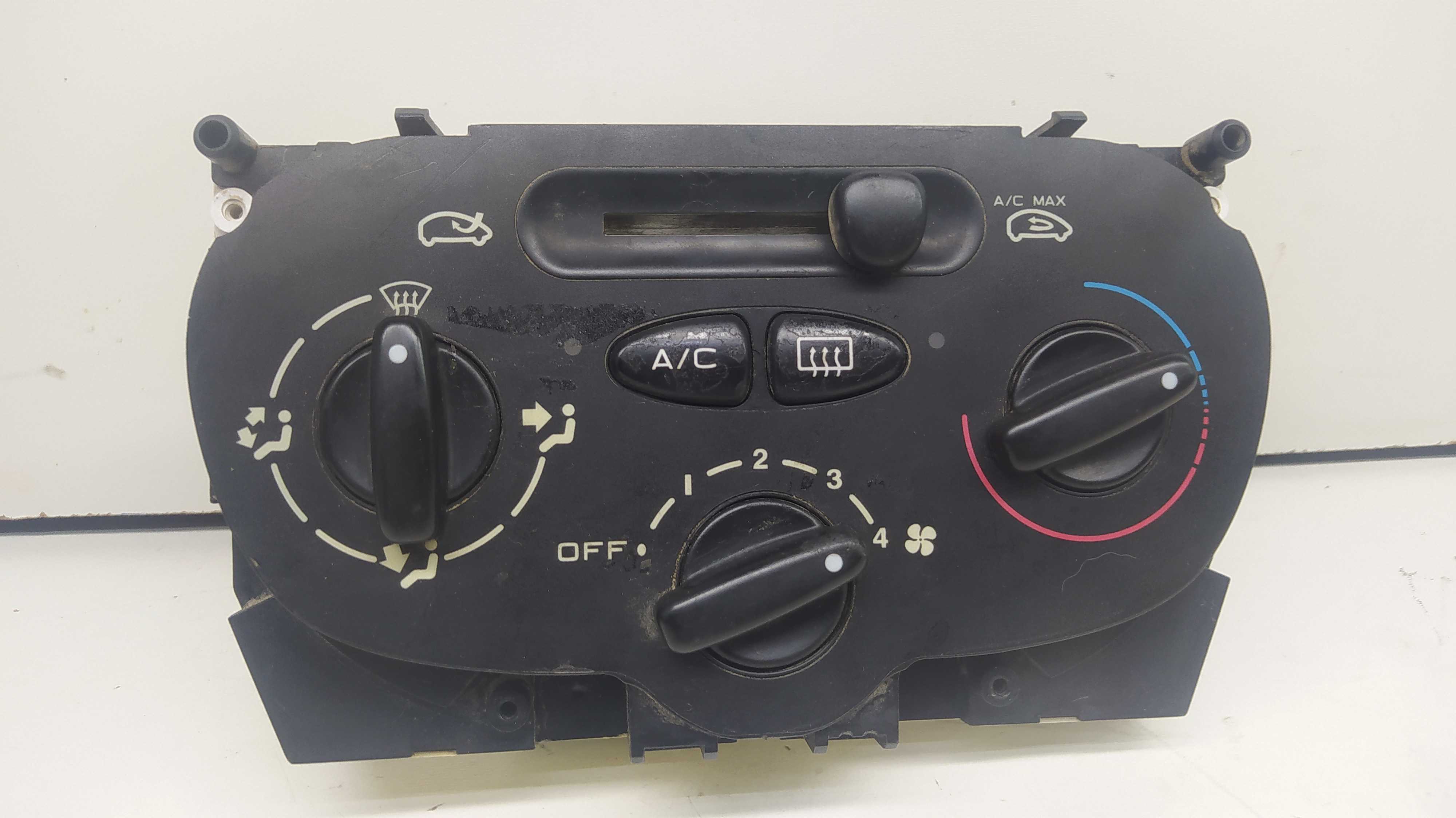 Comando De Ar Peugeot 206/207 2008 1