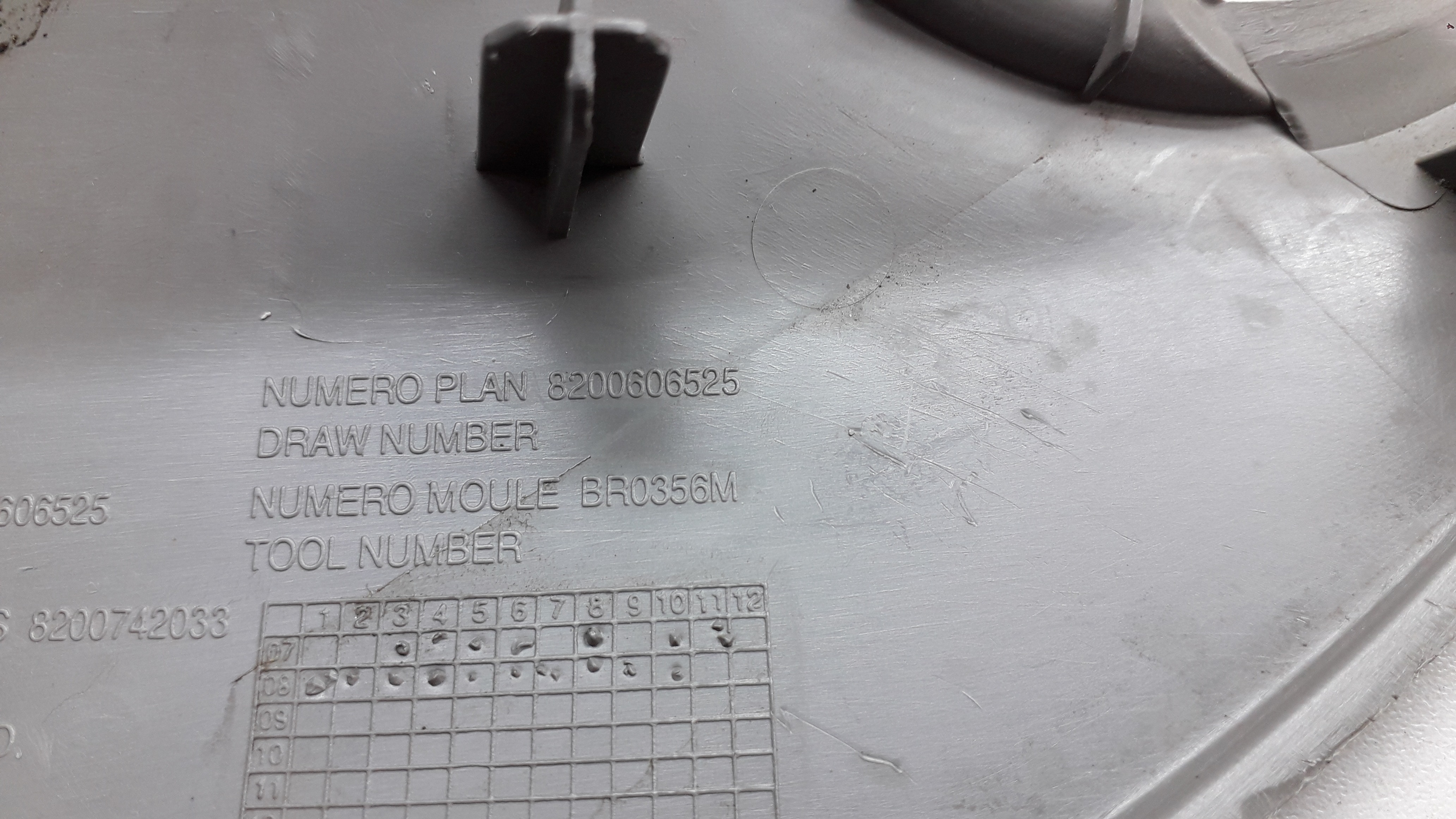 Moldura Difusor De Ar Esquerdo Renault Sandero 2009 7