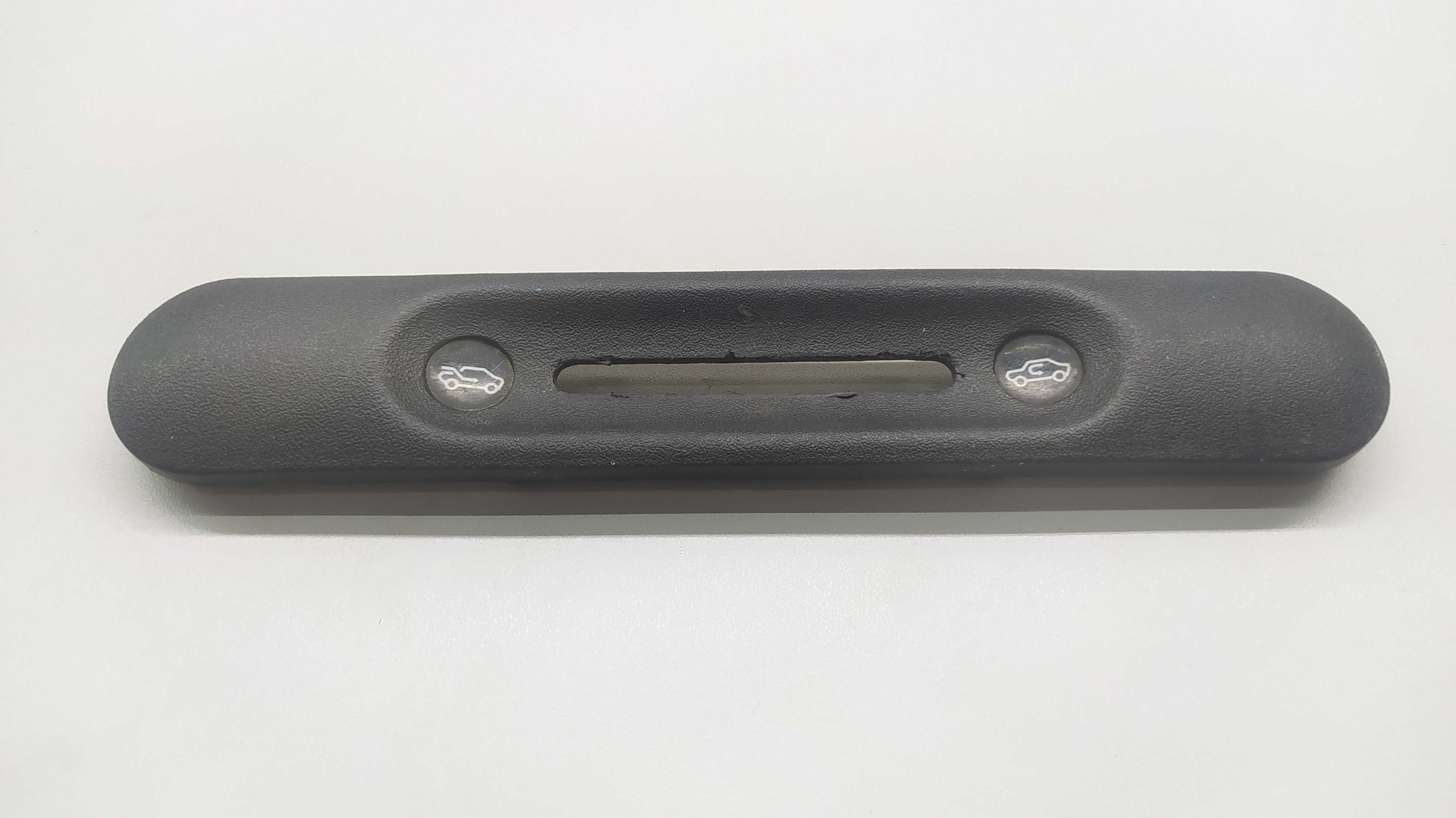 Moldura Do Botão De Controle De Ar Gm Corsa Preto 1