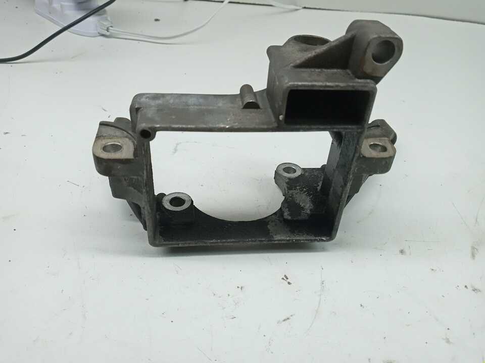 Suporte Bomba De Direção Hidráulica Audi 2