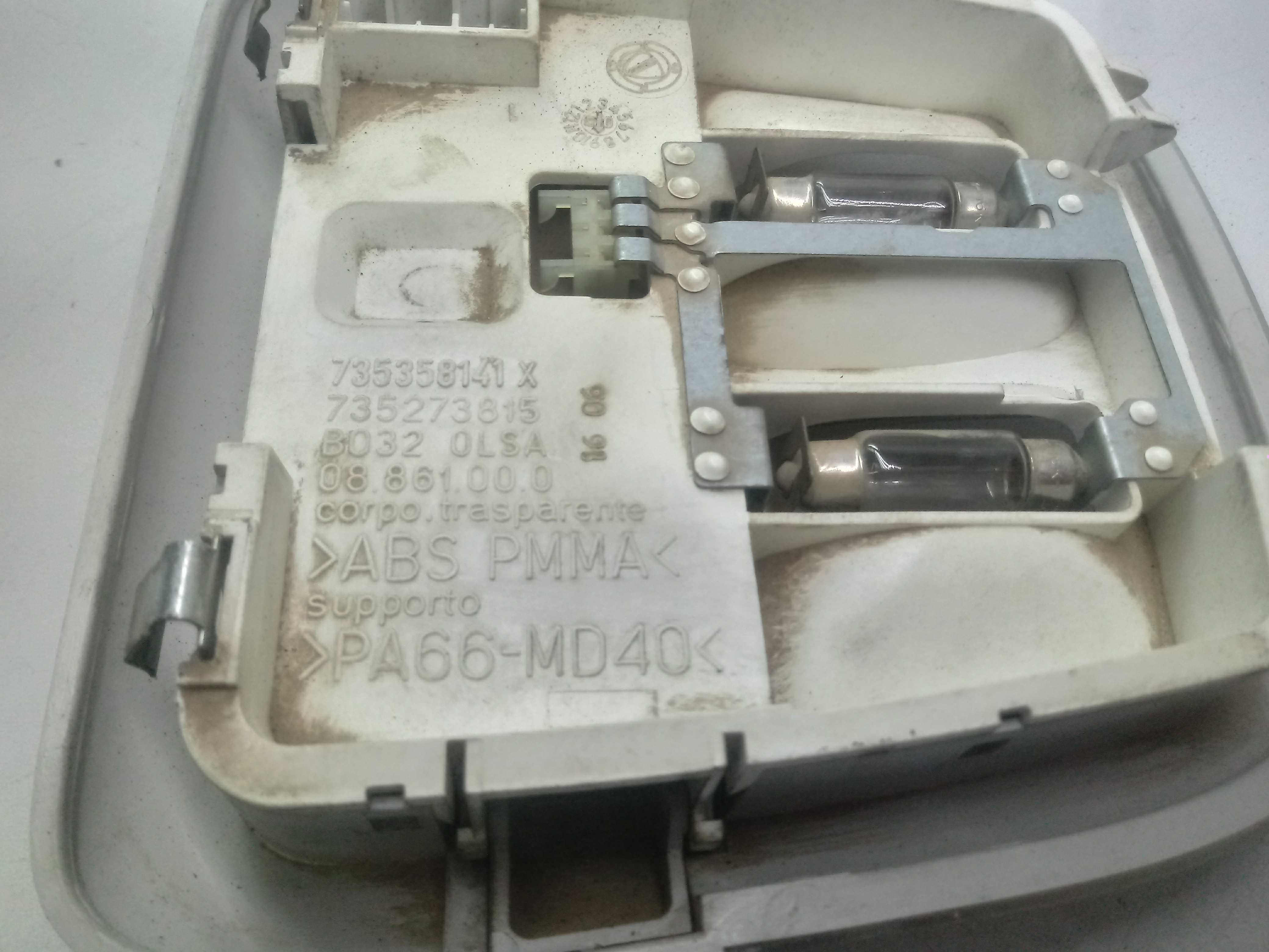 Luz De Teto Fiat Stilo 03/11 3