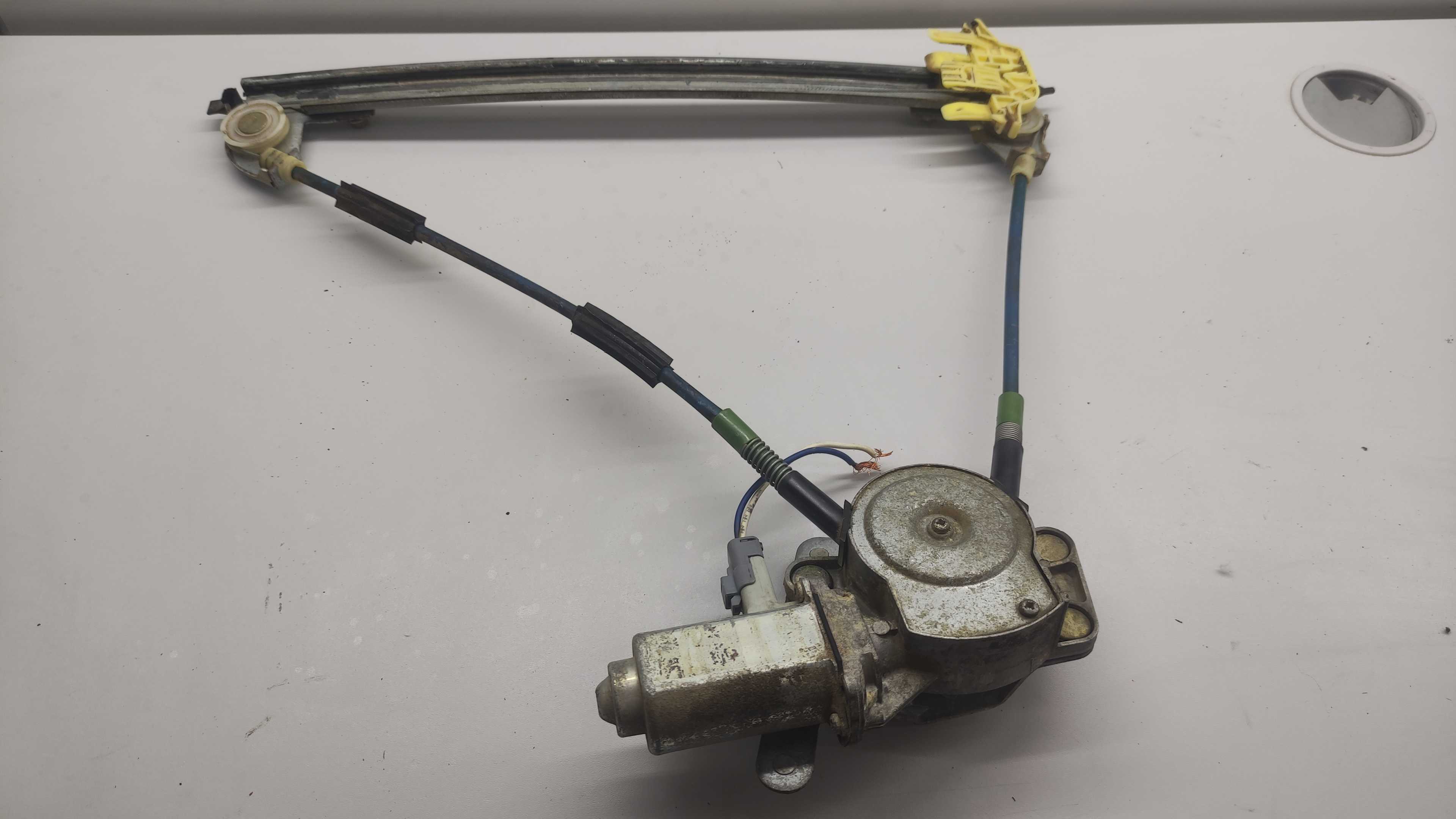 Máquina Vidro Traseira Esquerda Citroen Xsara Picasso 03 3