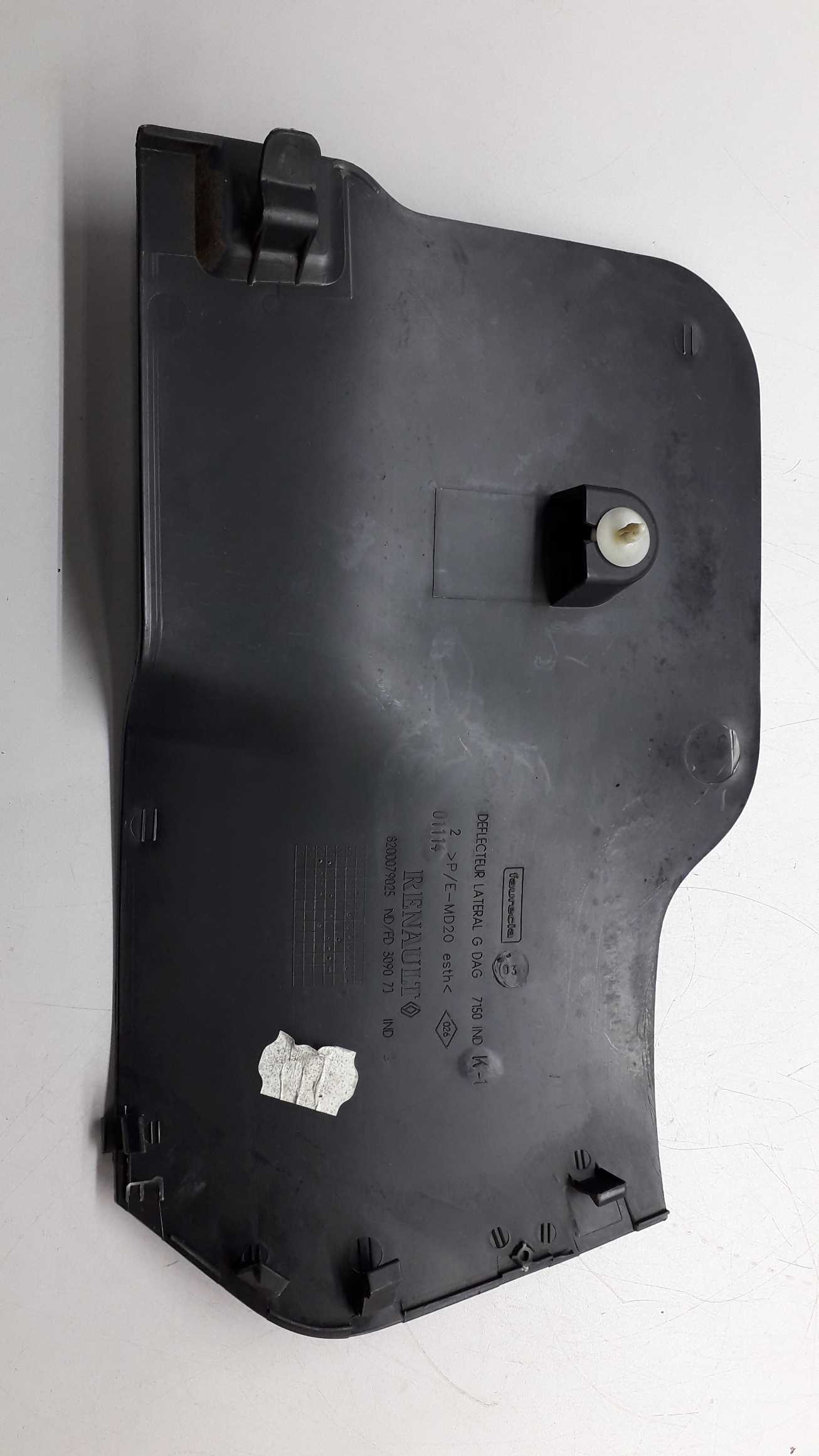 Moldura Acabamento Painel Central Renault Megane 2008 1
