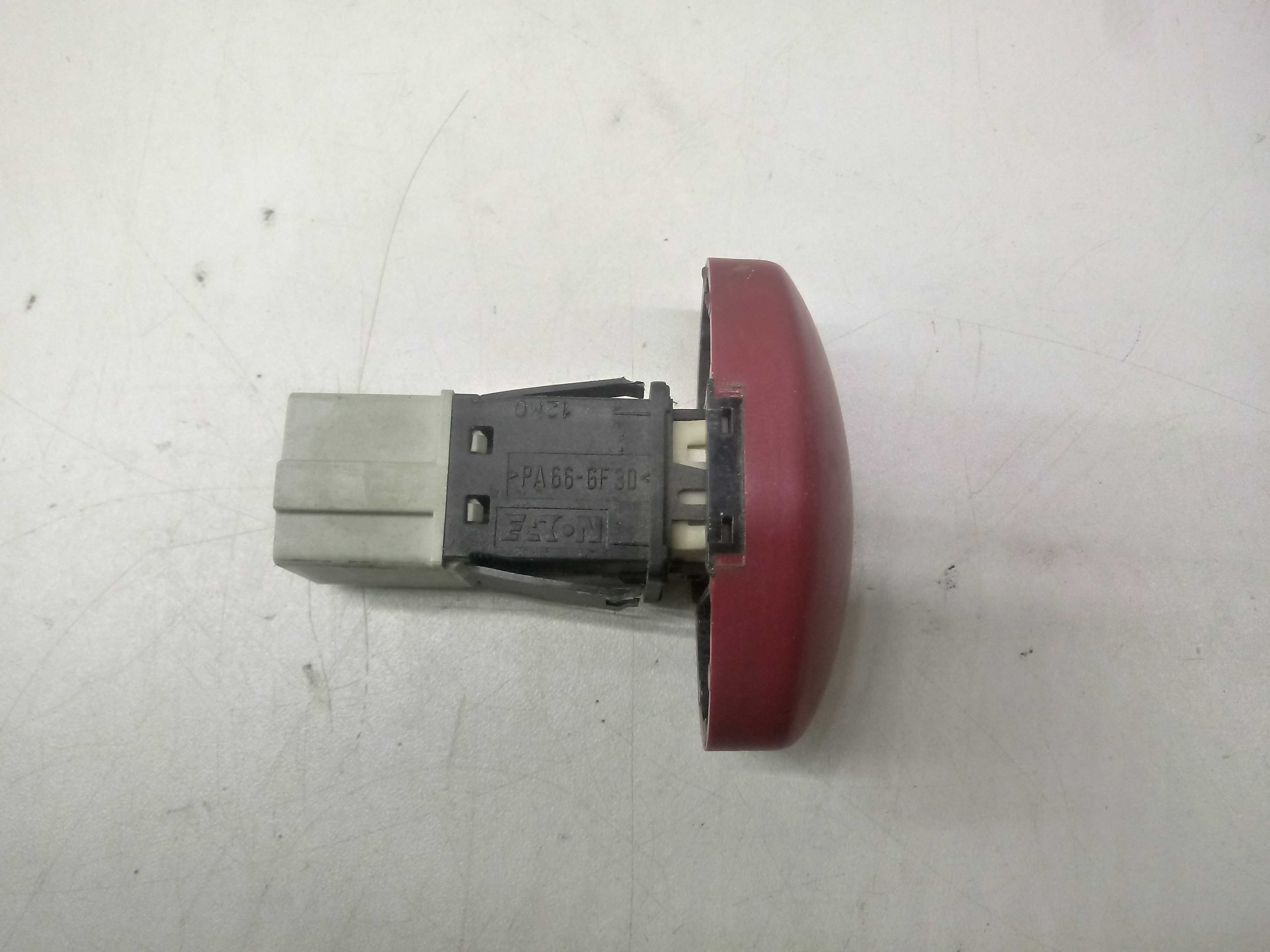 Botao De Pisca Alerta Citroen Xsara Picasso 02/11 Vermelho 3