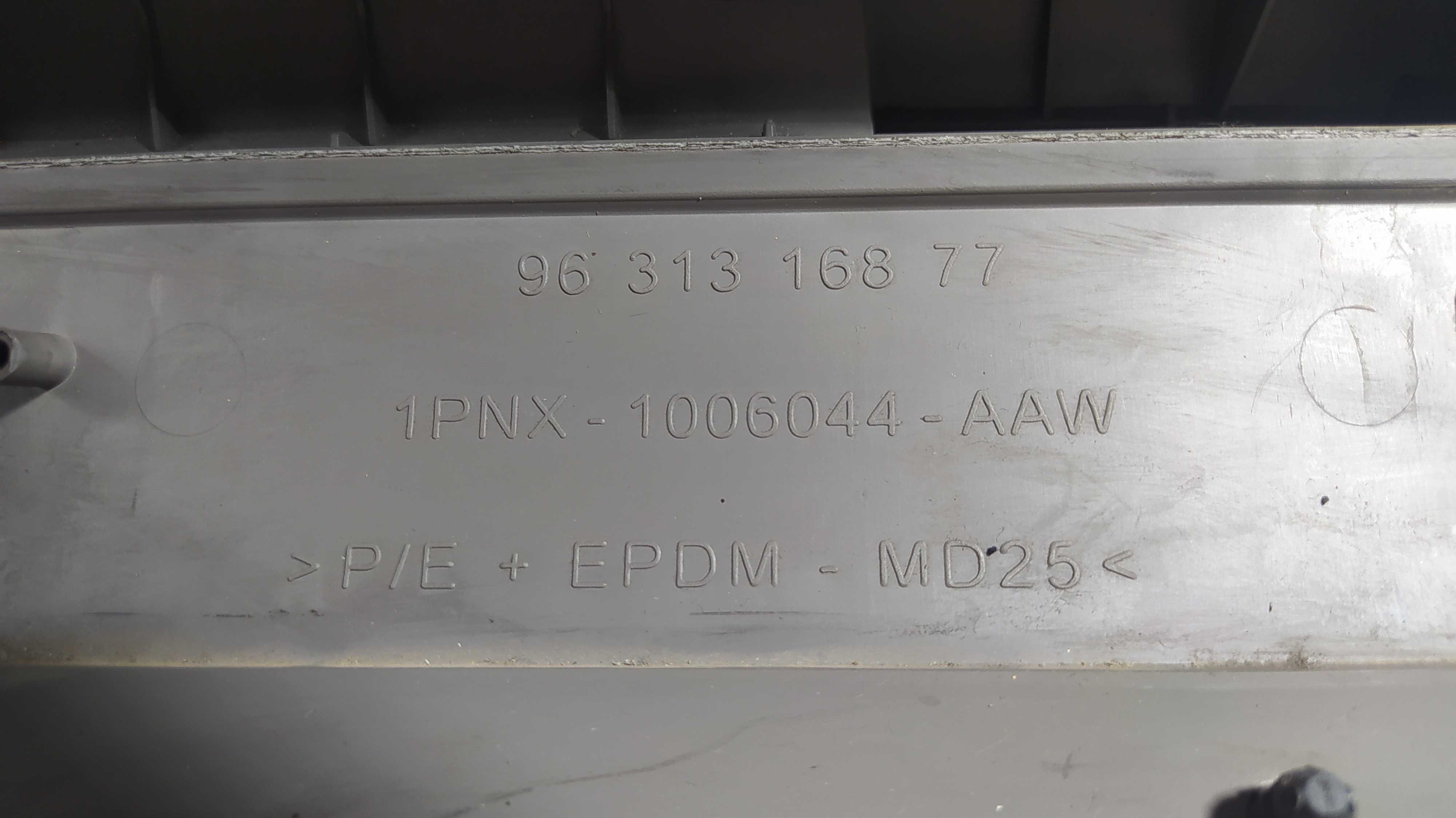 Porta-luvas Completo Citroen Xsara Picasso 5