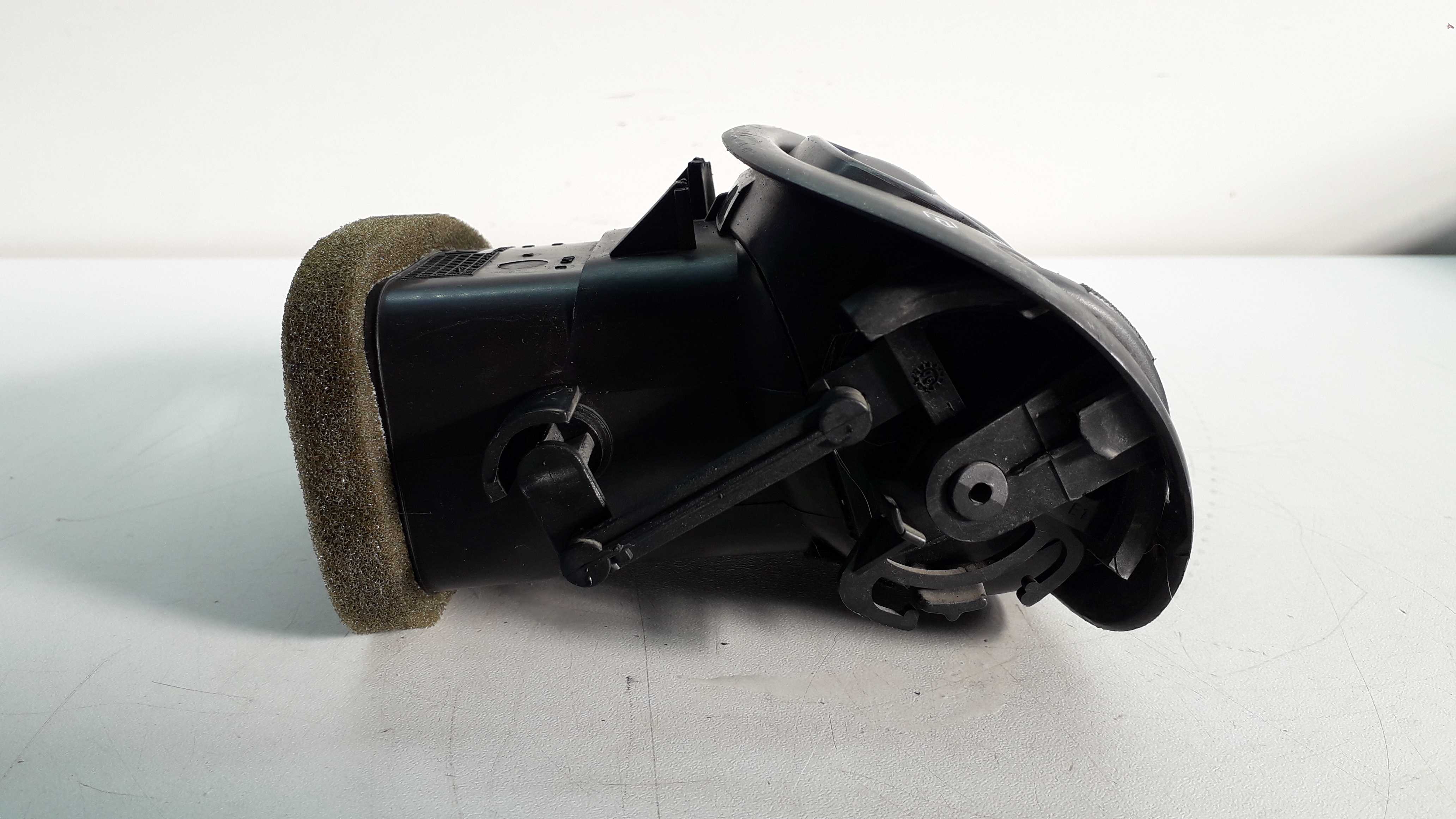 Difusor De Ar Lateral Esquerda Peugeot 206 2007 4