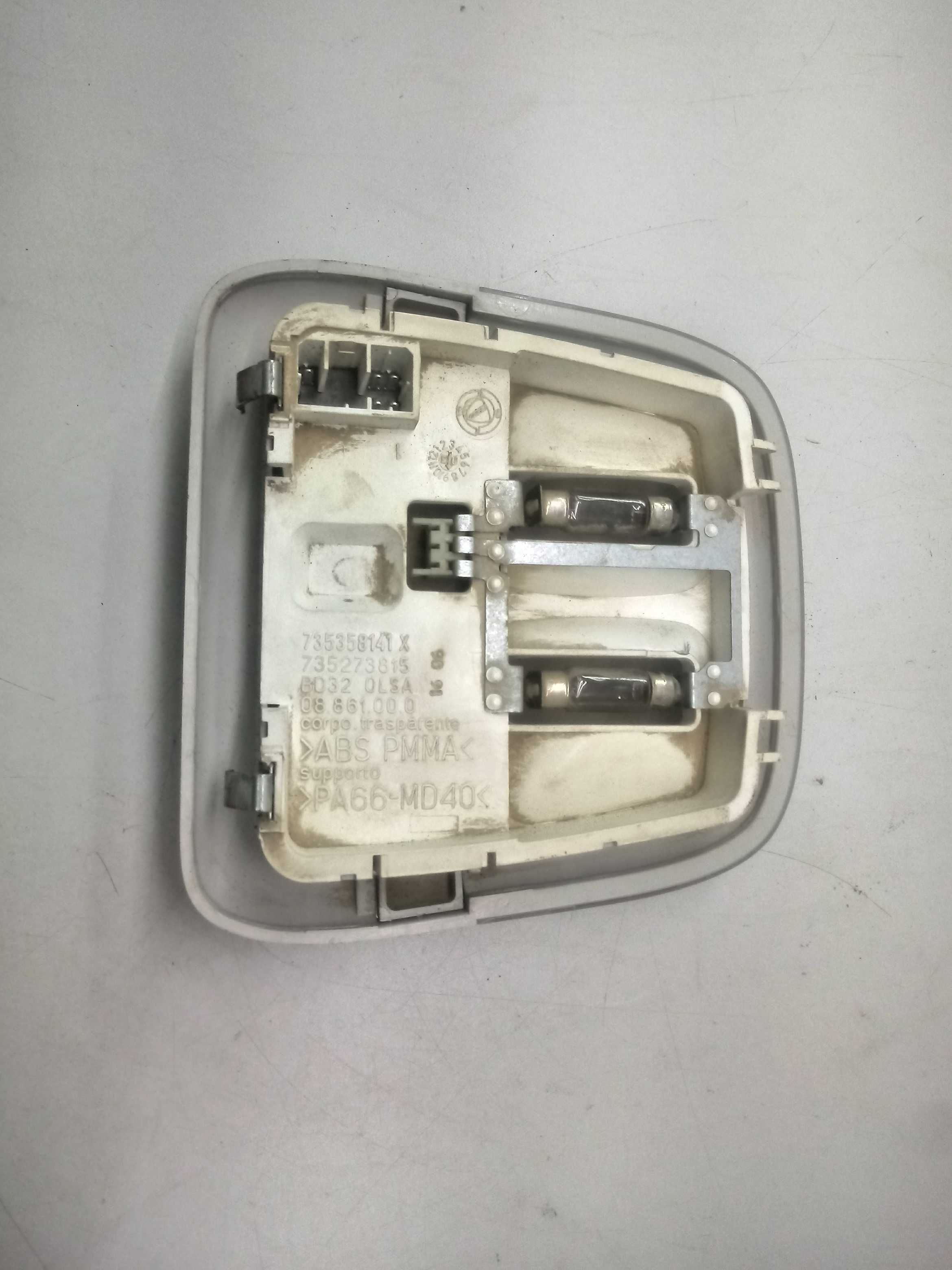 Luz De Teto Fiat Stilo 03/11 2