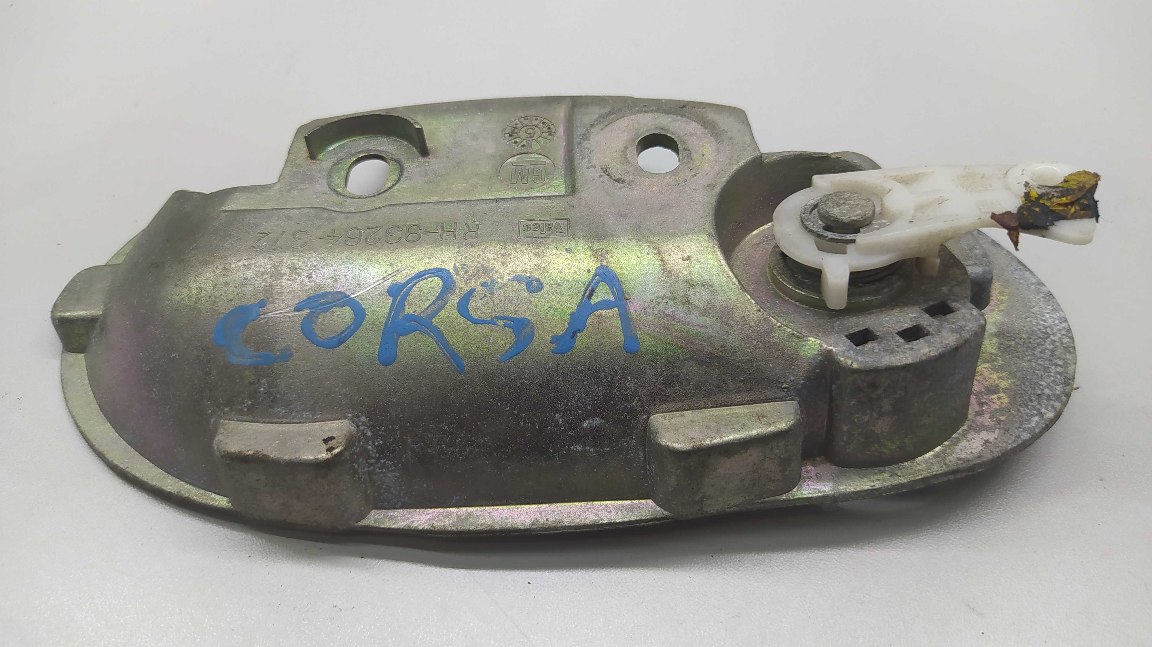 Suporte Maçaneta Externa Dianteira Direita Corsa Montana 3