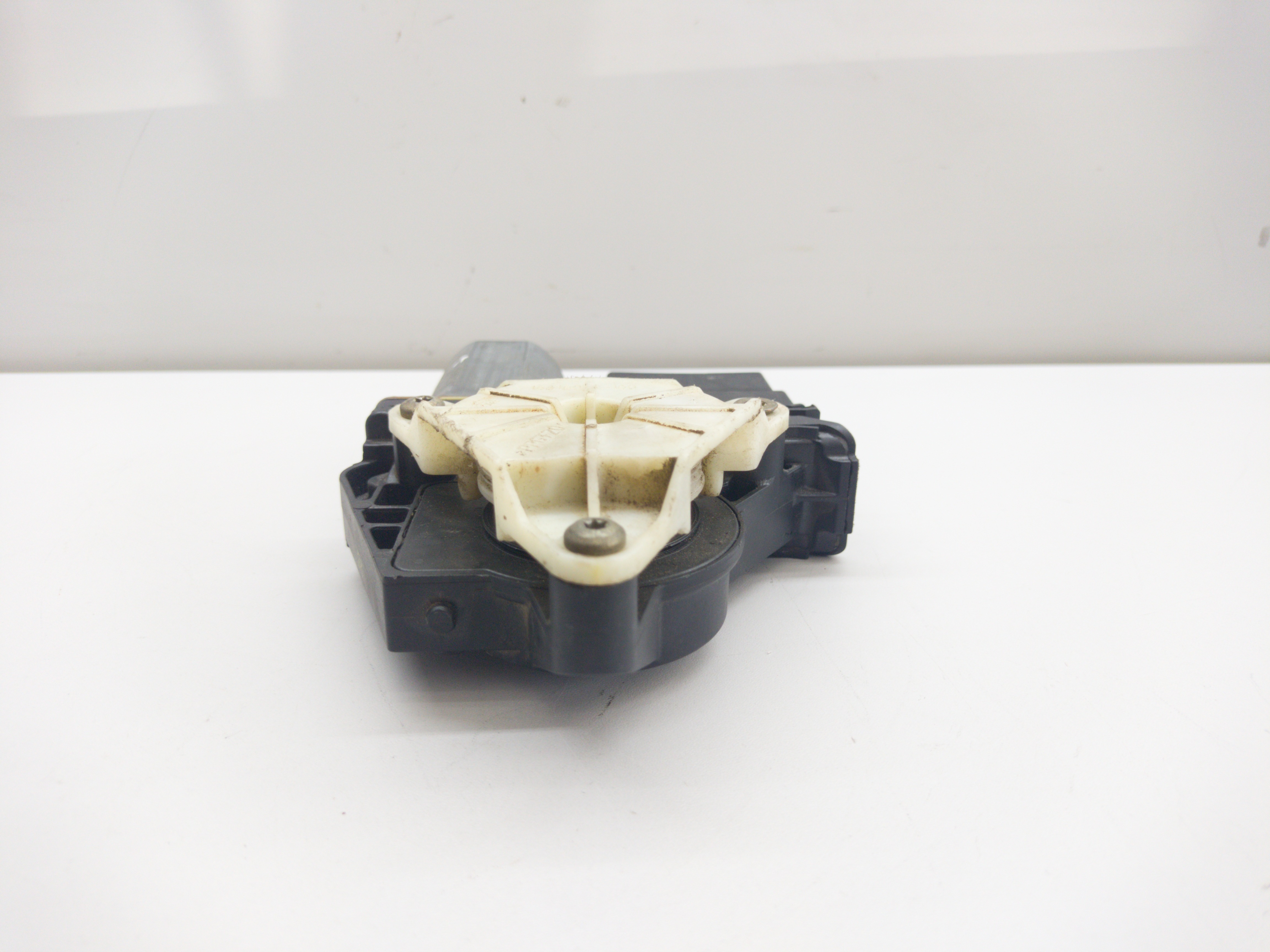 Motor Vidro Porta Traseira Esquerda Passat Variant 98/01 5