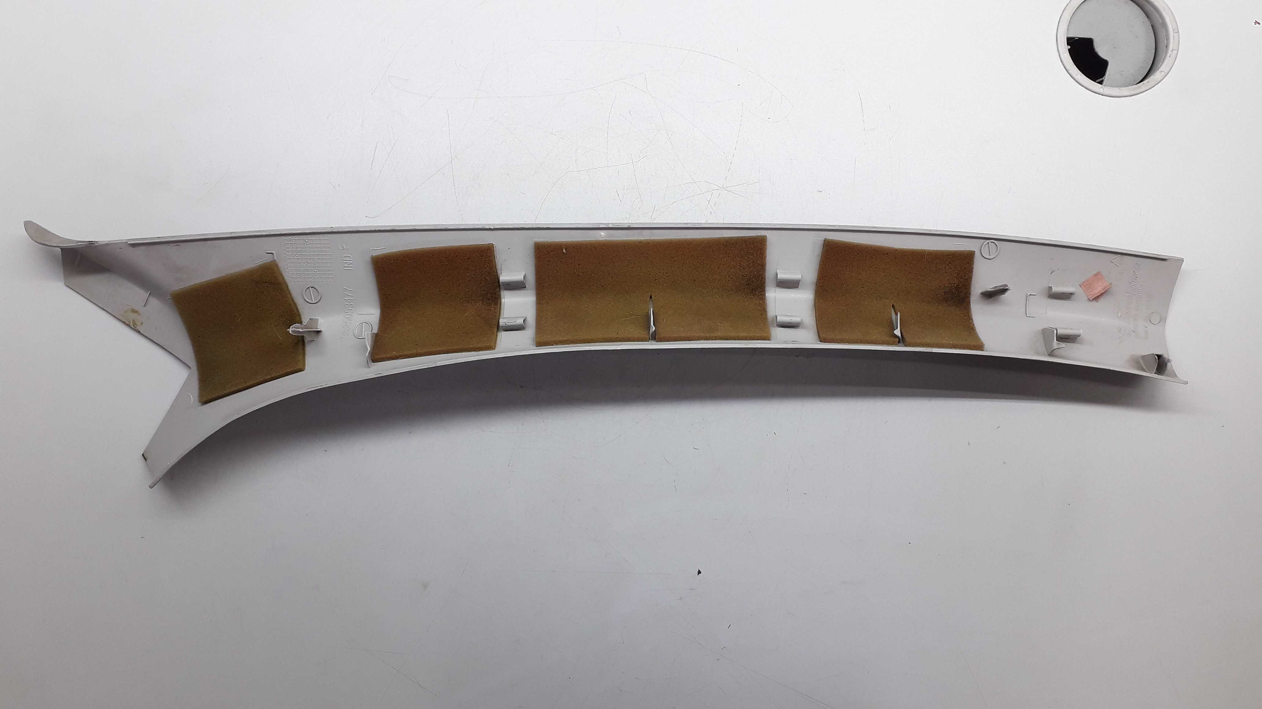 Moldura Coluna Parabrisa Lado Esquerdo Peugeot 206 2007 4
