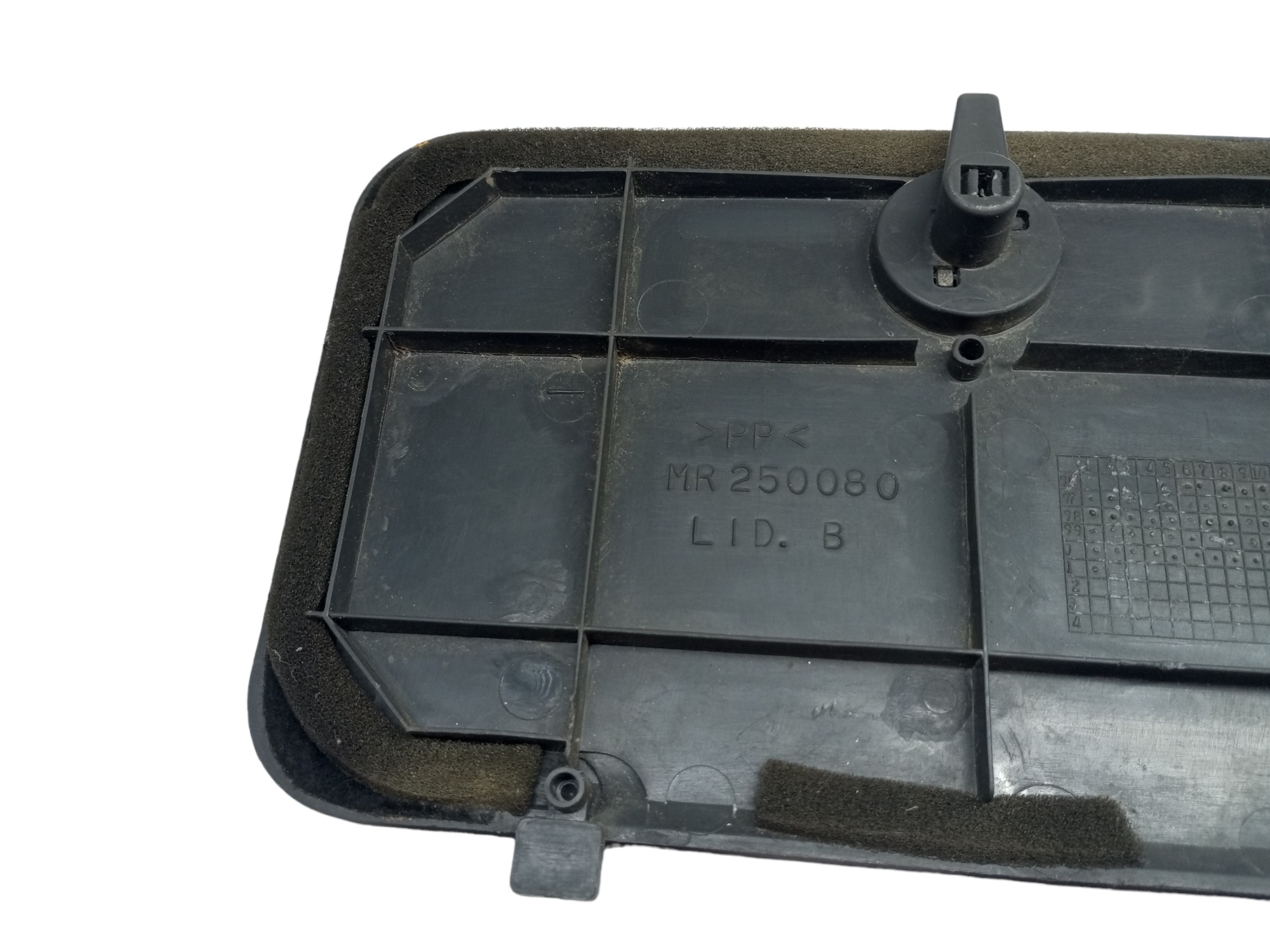 Tampa Lateral Porta Mala Pajero Sport 97 98 99 2000 Direito Cinza 4
