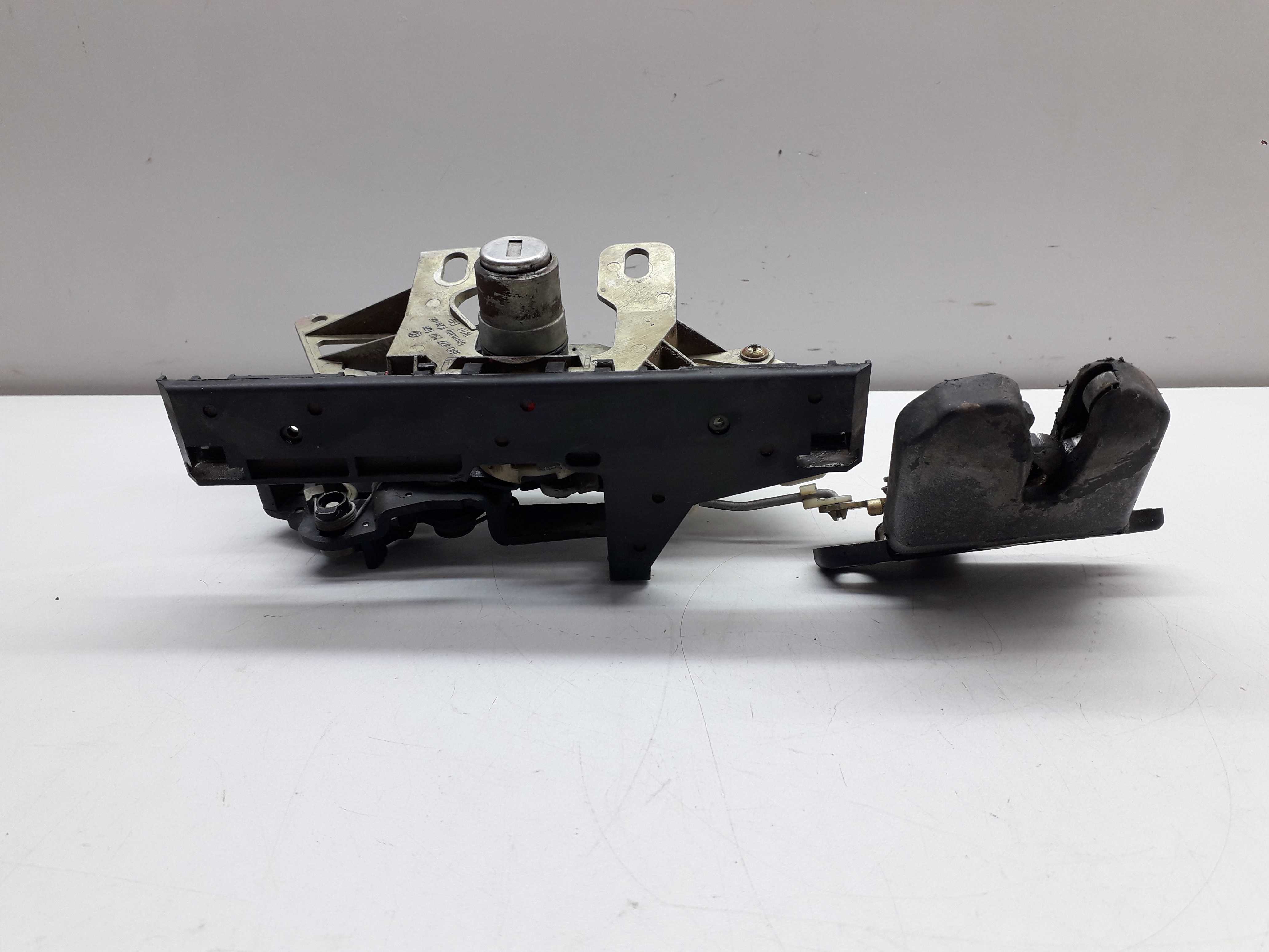 Fechadura Tampa Traseira Vw Passat Alemão 1999/2004 6